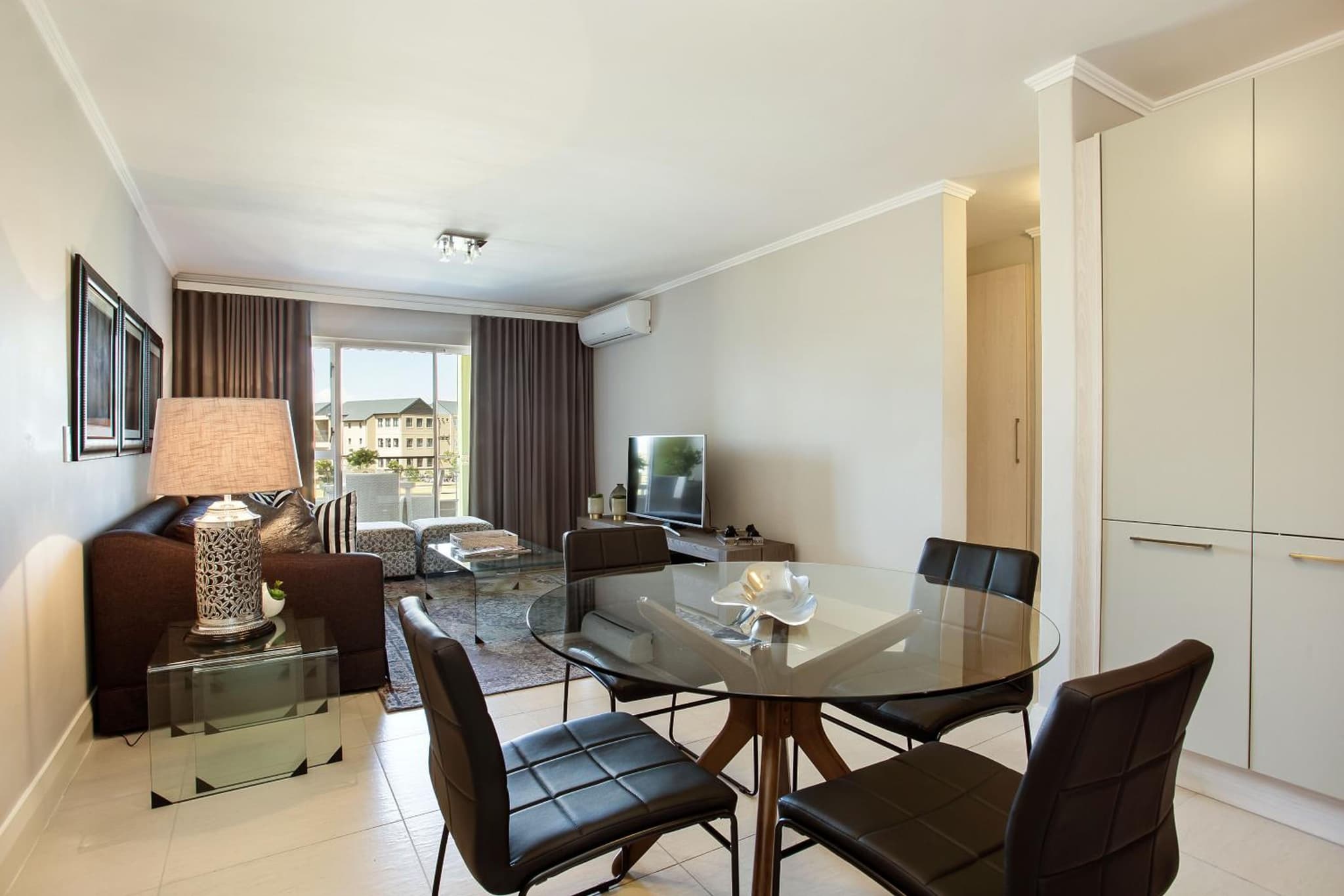 Apartments on Century photo 2