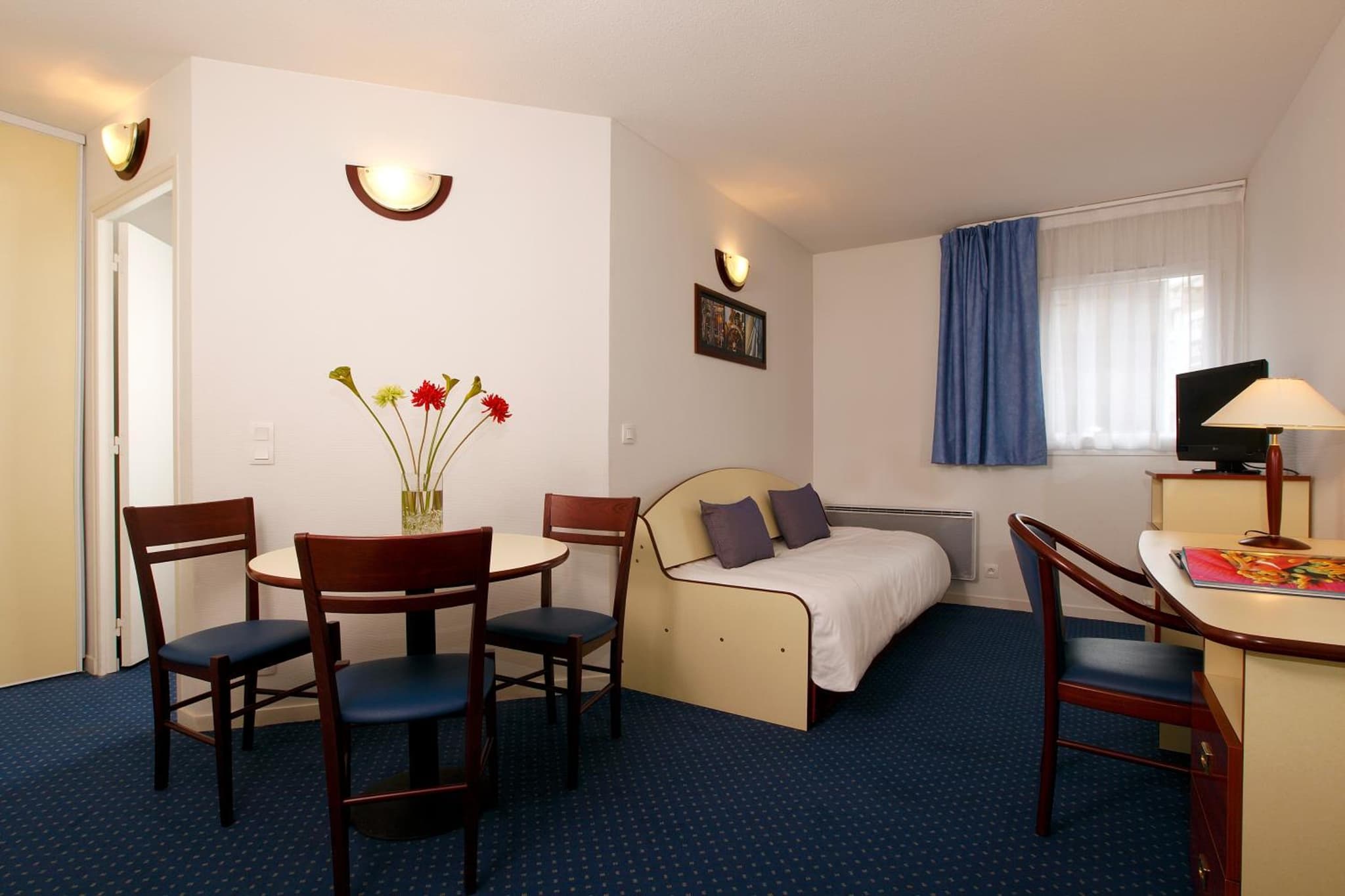 hotel room