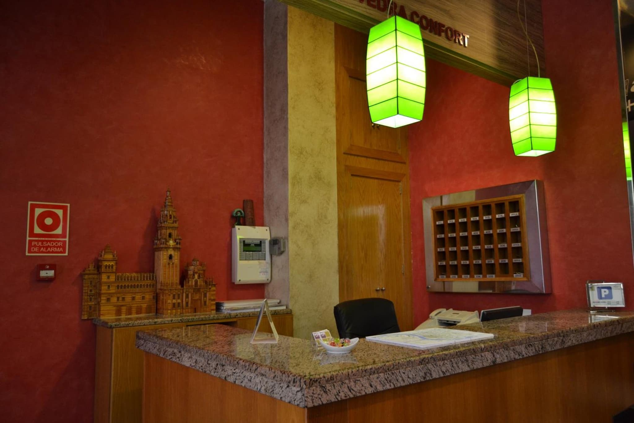 Hotel HHB Pontevedra Confort photo 8