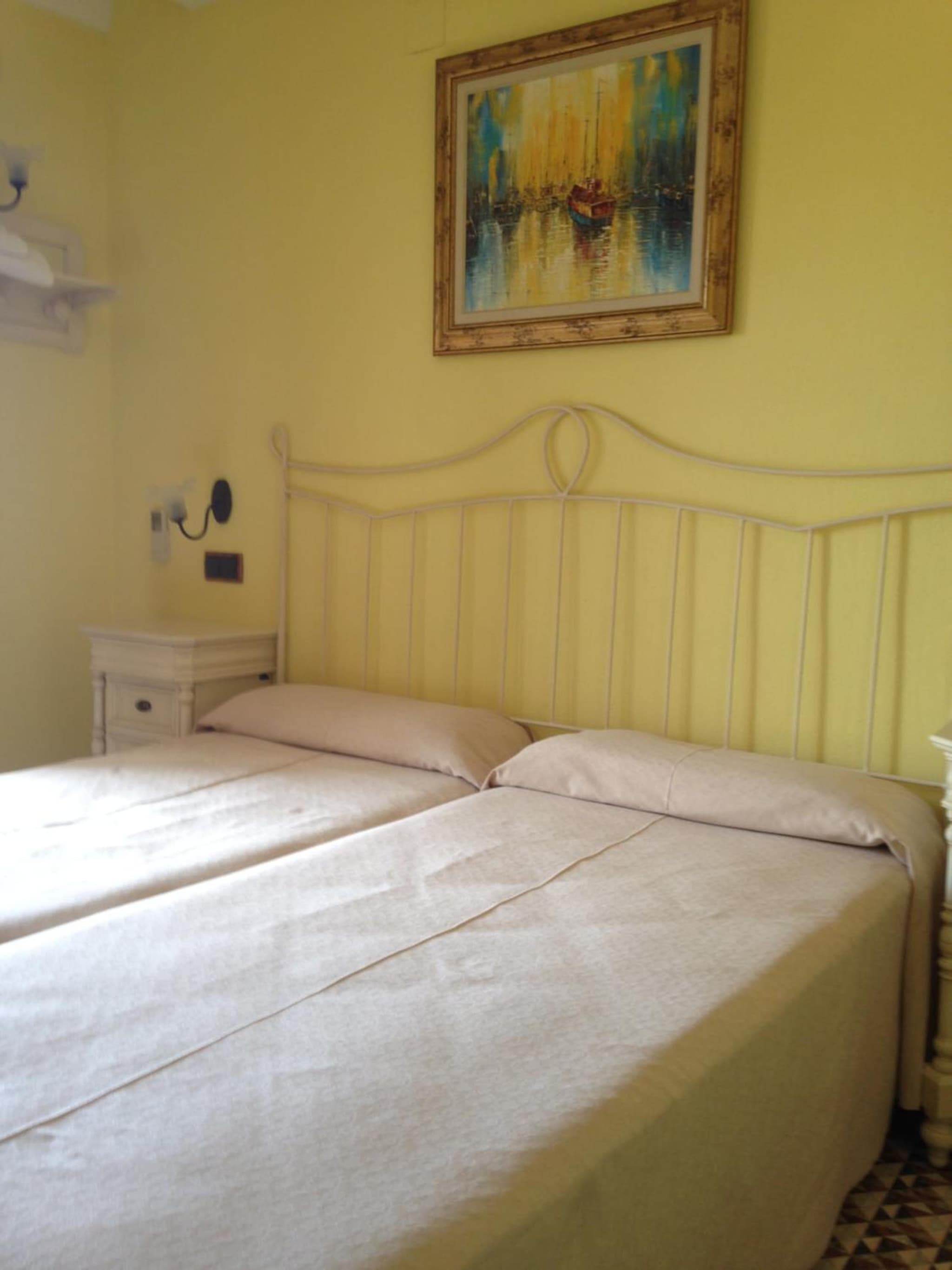 Hostal Aranda photo 3