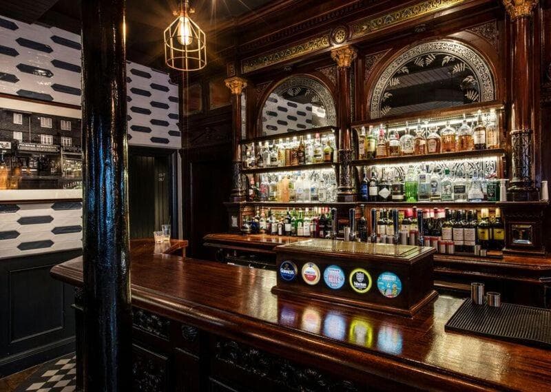bar