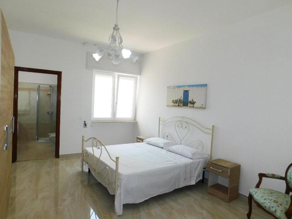 Bilocale con balcone sul mare 107 photo 4