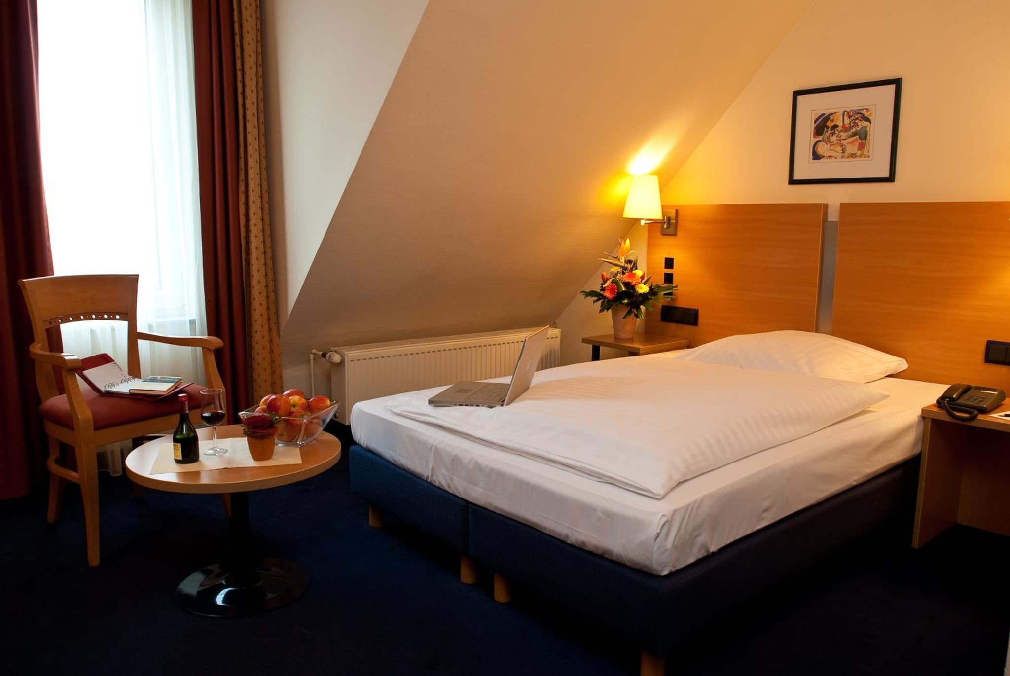 Hotel Plaza photo 2