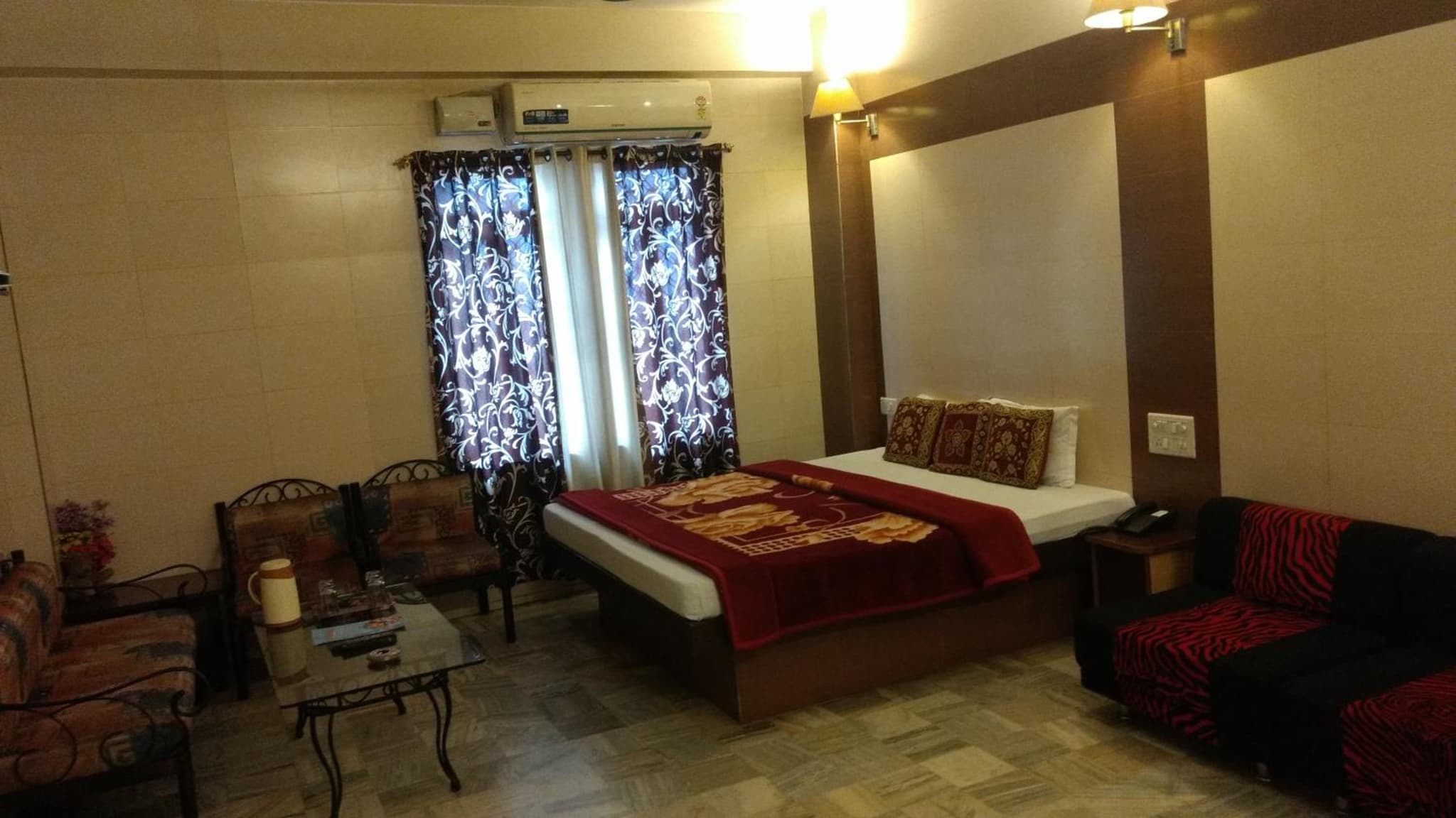 Hotel Golden Deluxe photo 5