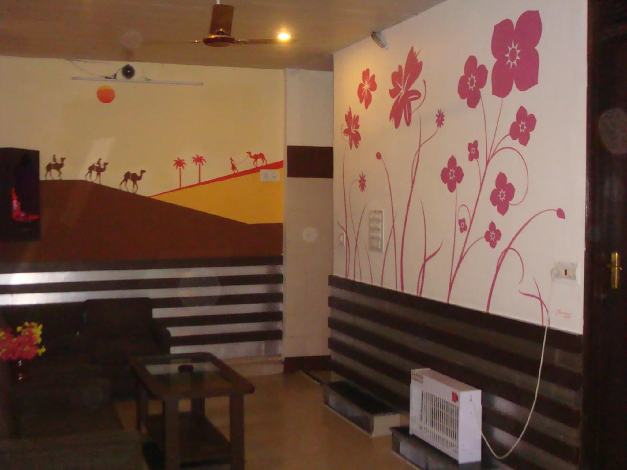 Hotel Golden Deluxe photo 2
