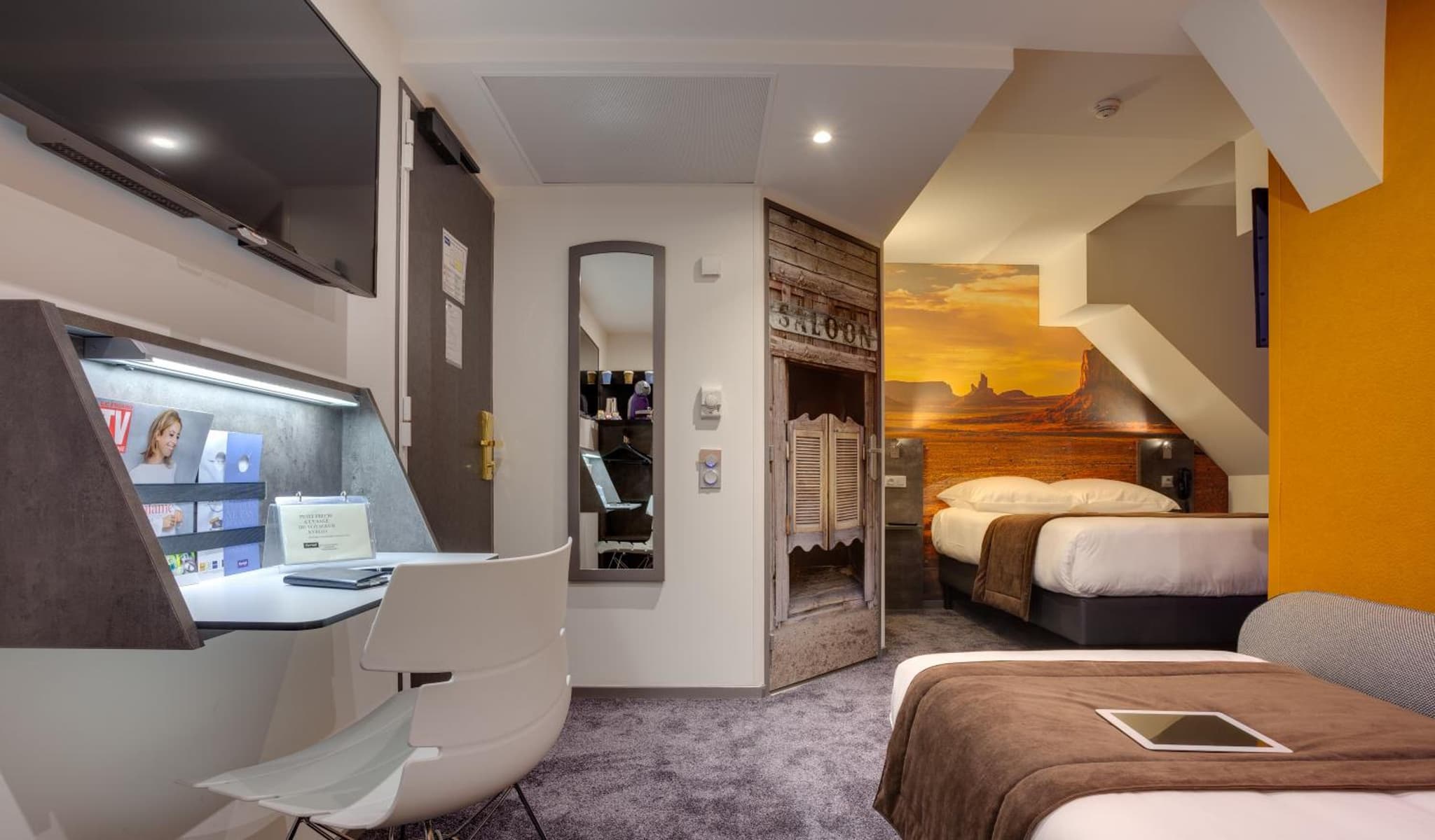hotel room