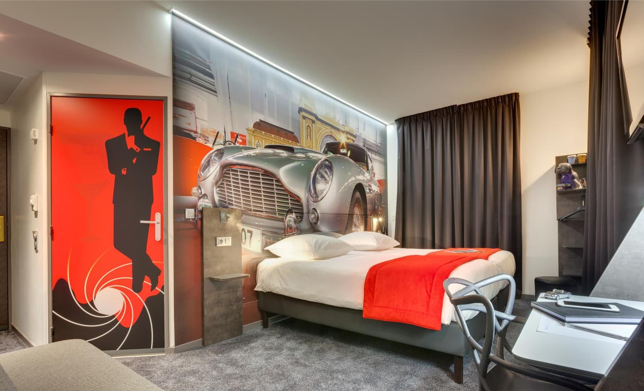 hotel room