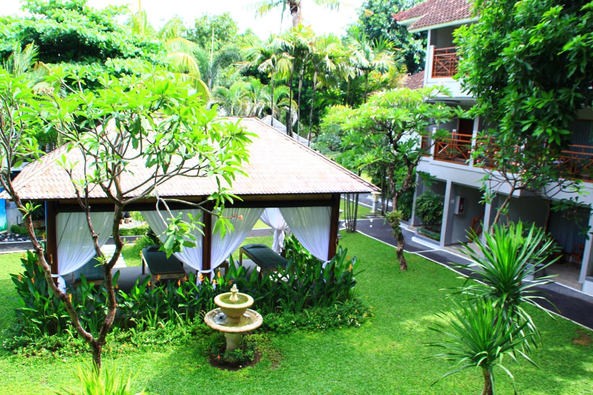 Dewi Sri Hotel photo 4
