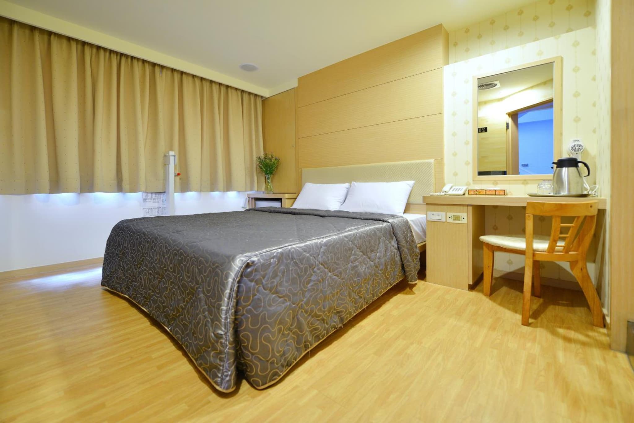 Ing Wang Hotel photo 9