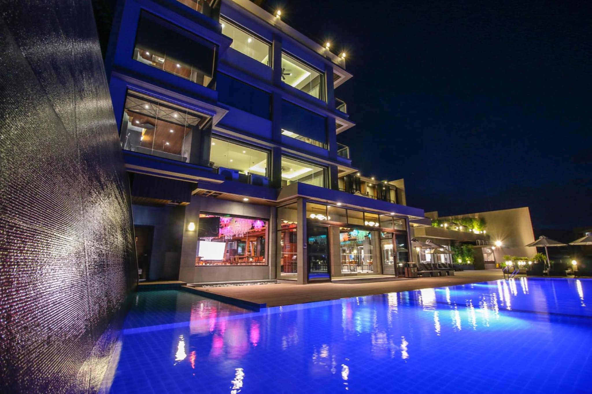 Two Seasons Coron Bayside Hotel photo 8