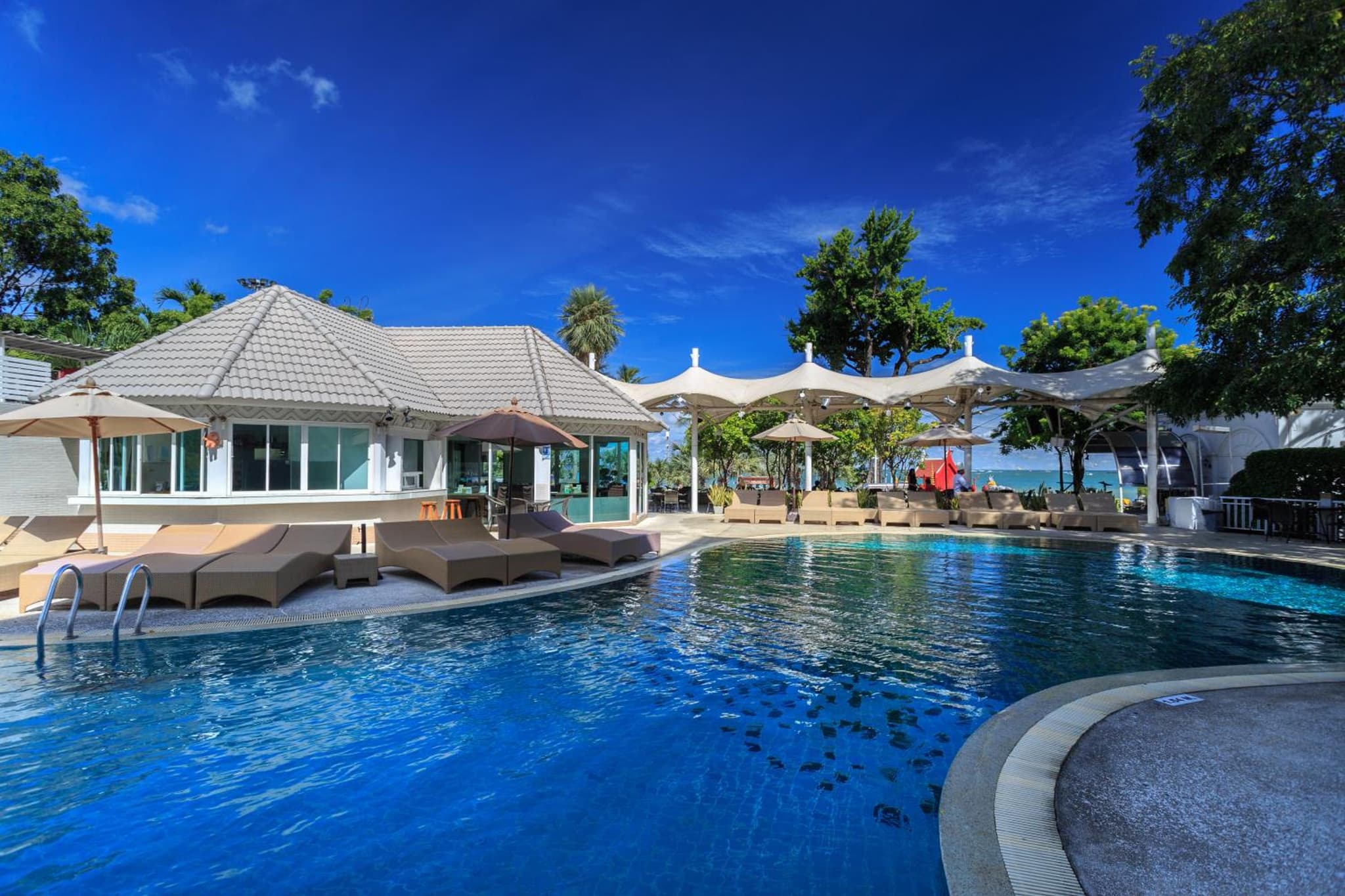 Pattaya Discovery Beach Hotel photo 6