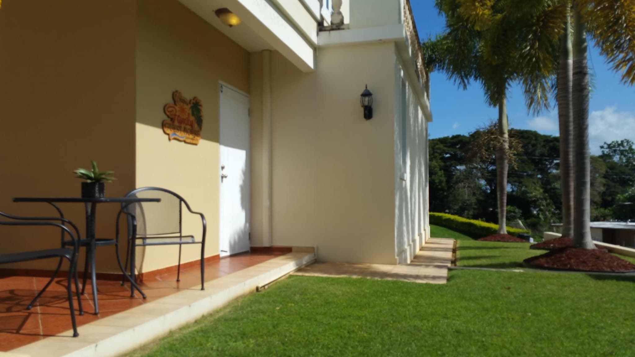 Family Guest House photo 5