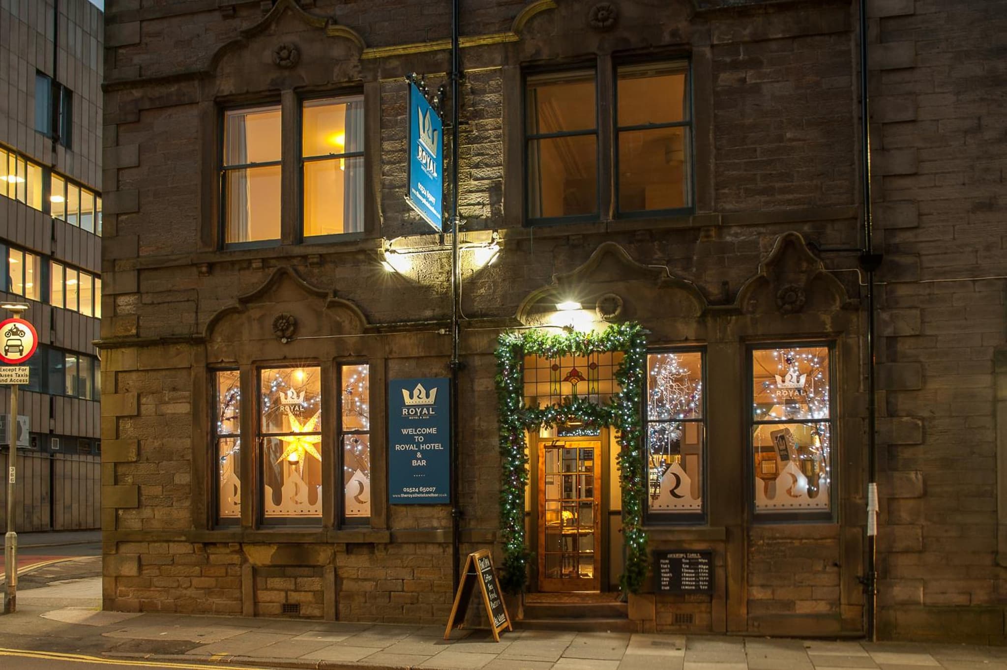 The Royal Hotel and Bar photo 4