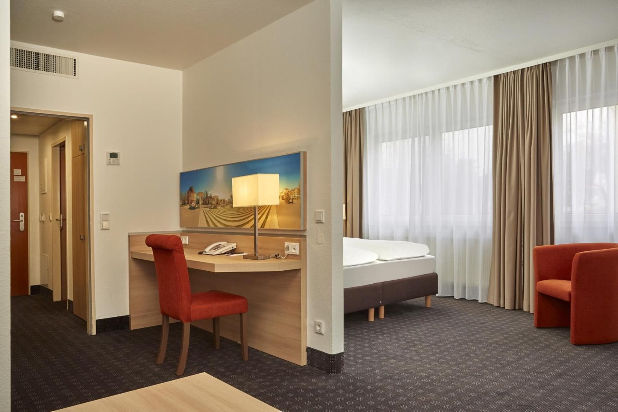 H+ Hotel Darmstadt photo 5