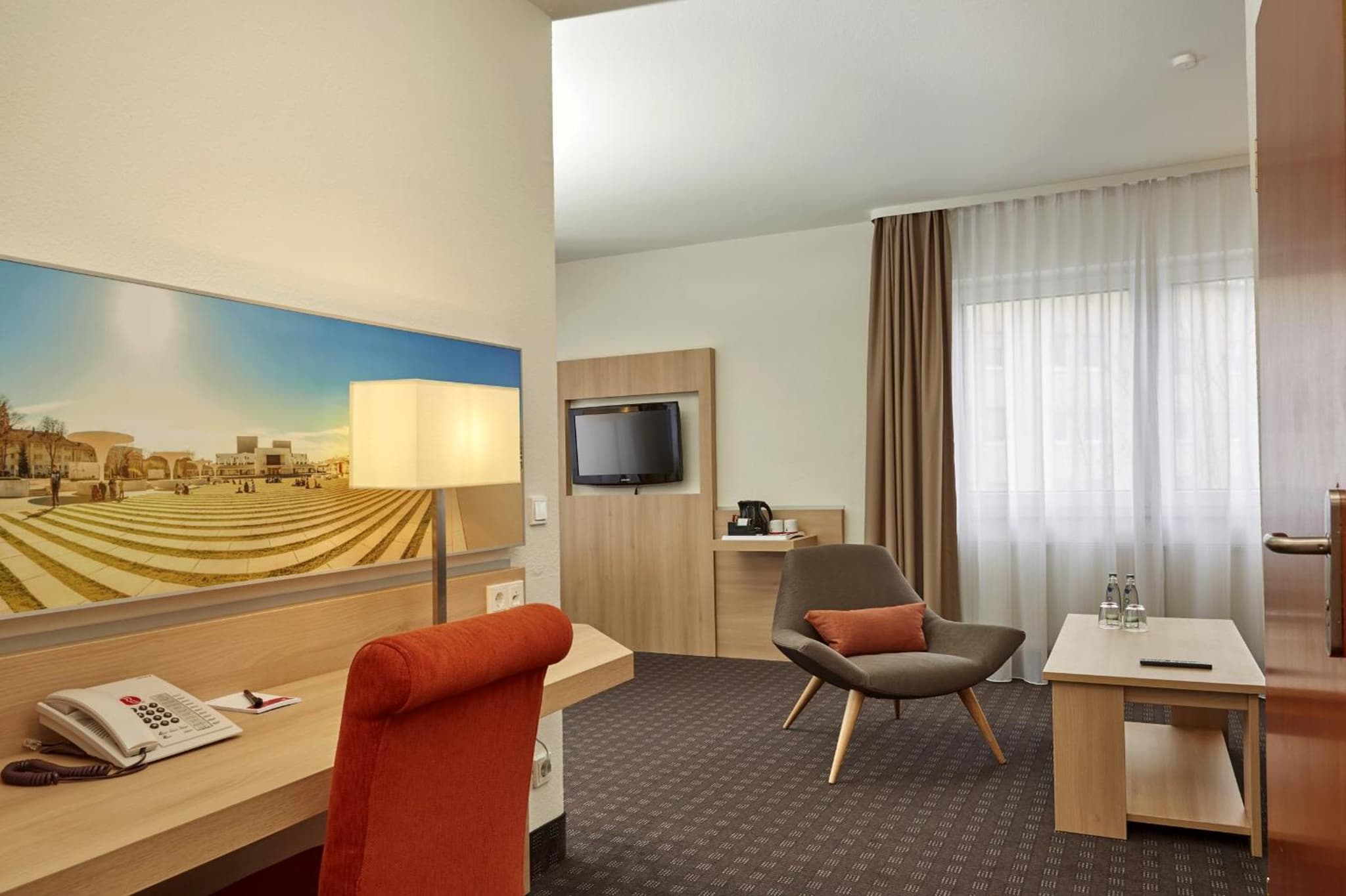 H+ Hotel Darmstadt photo 4