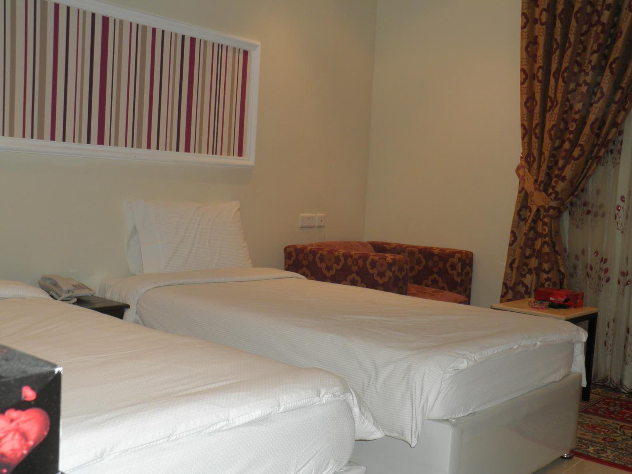 Marina Royal Hotel Suites photo 4