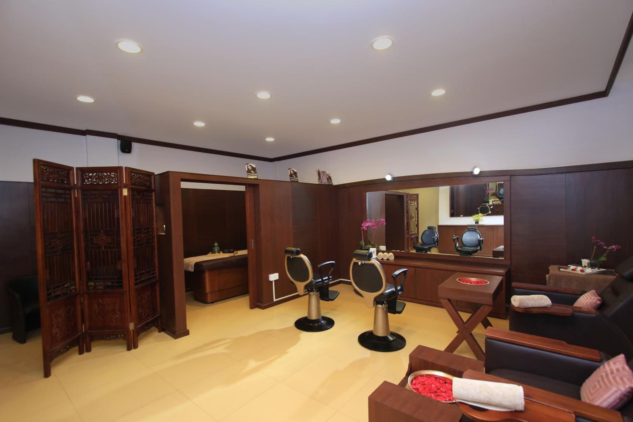 Silent Shores Resort & Spa photo 4