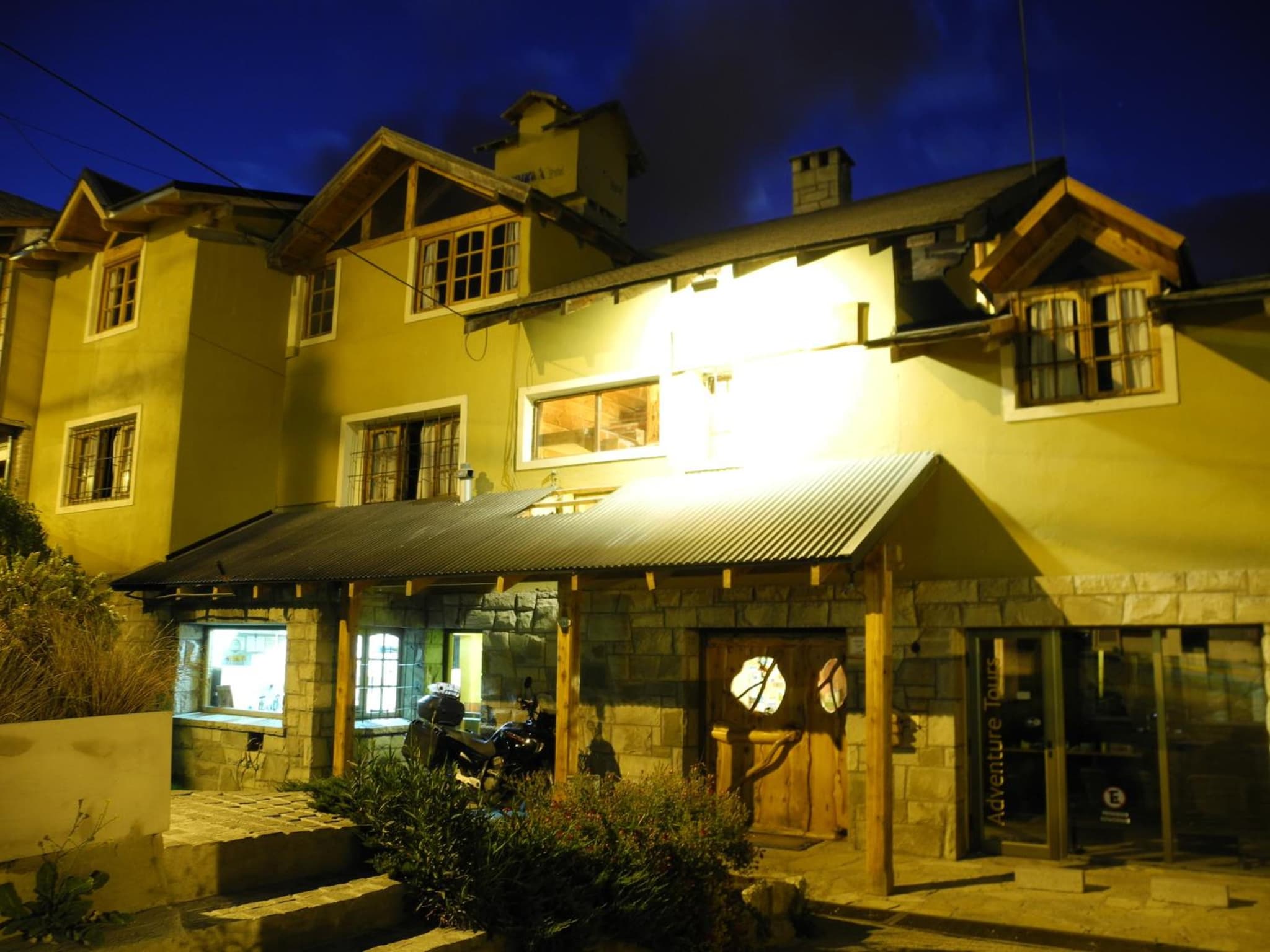 Periko´s Youth Hostel photo 2