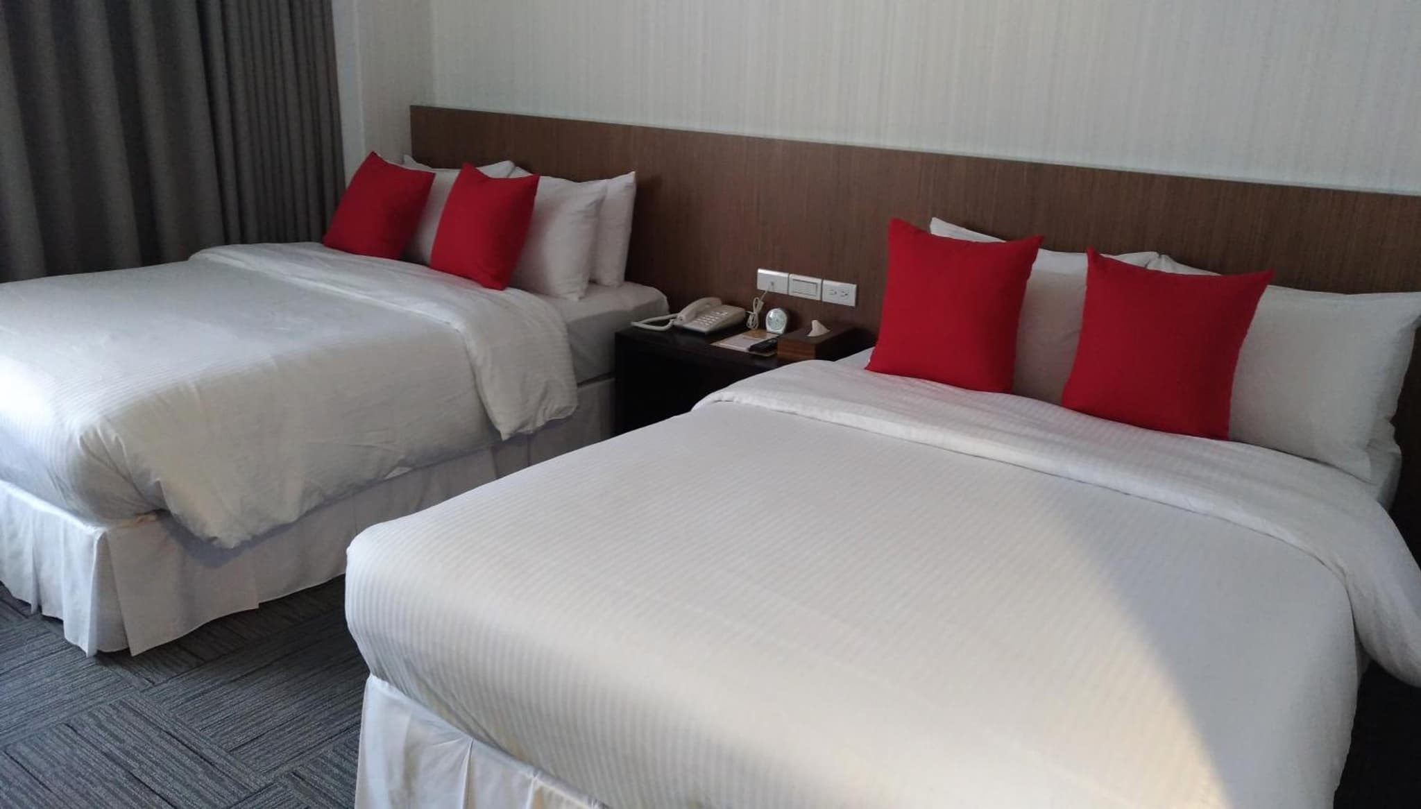 Emperor Hotel photo 5