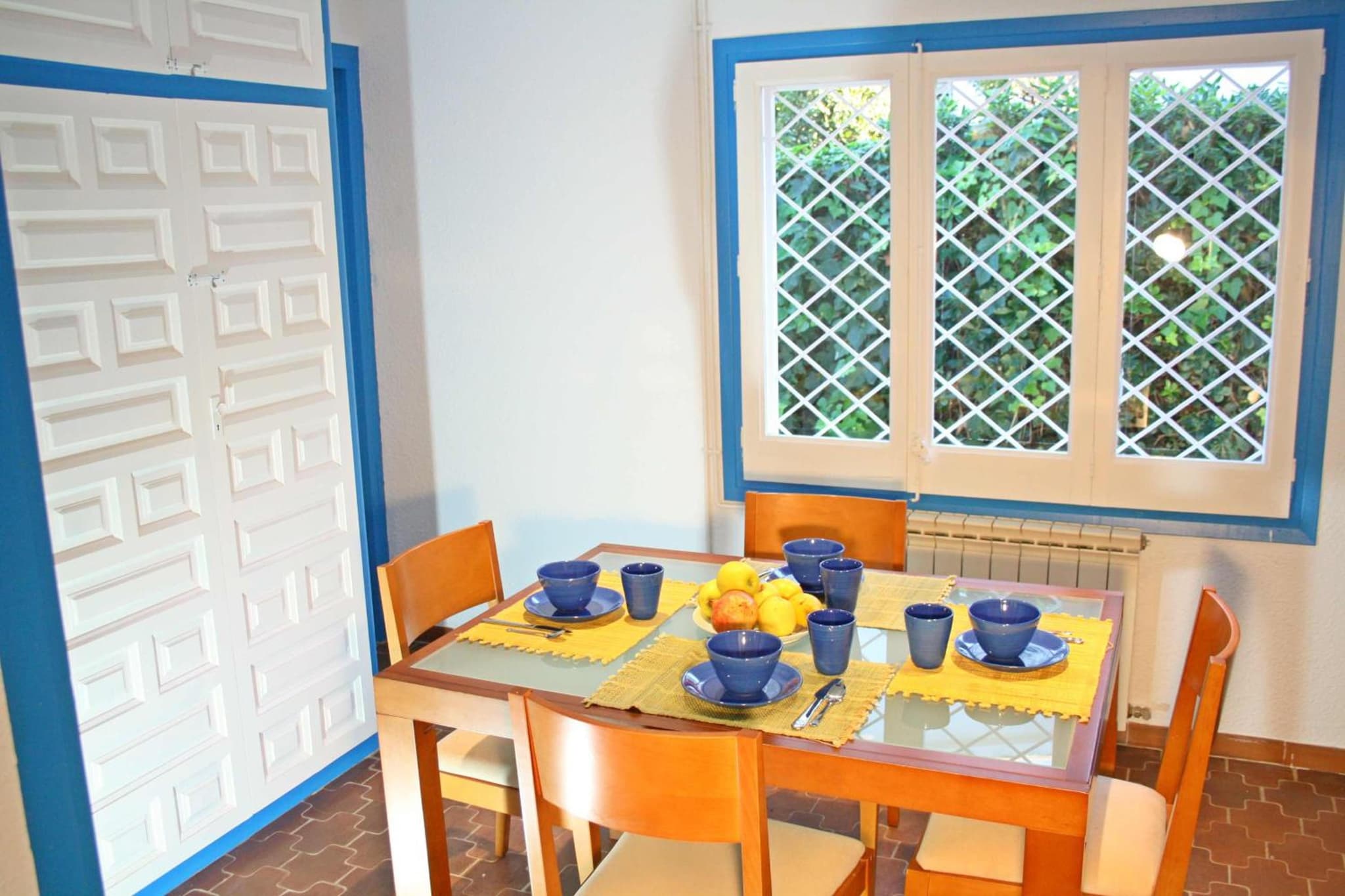 Superb Seafront Villa photo 2