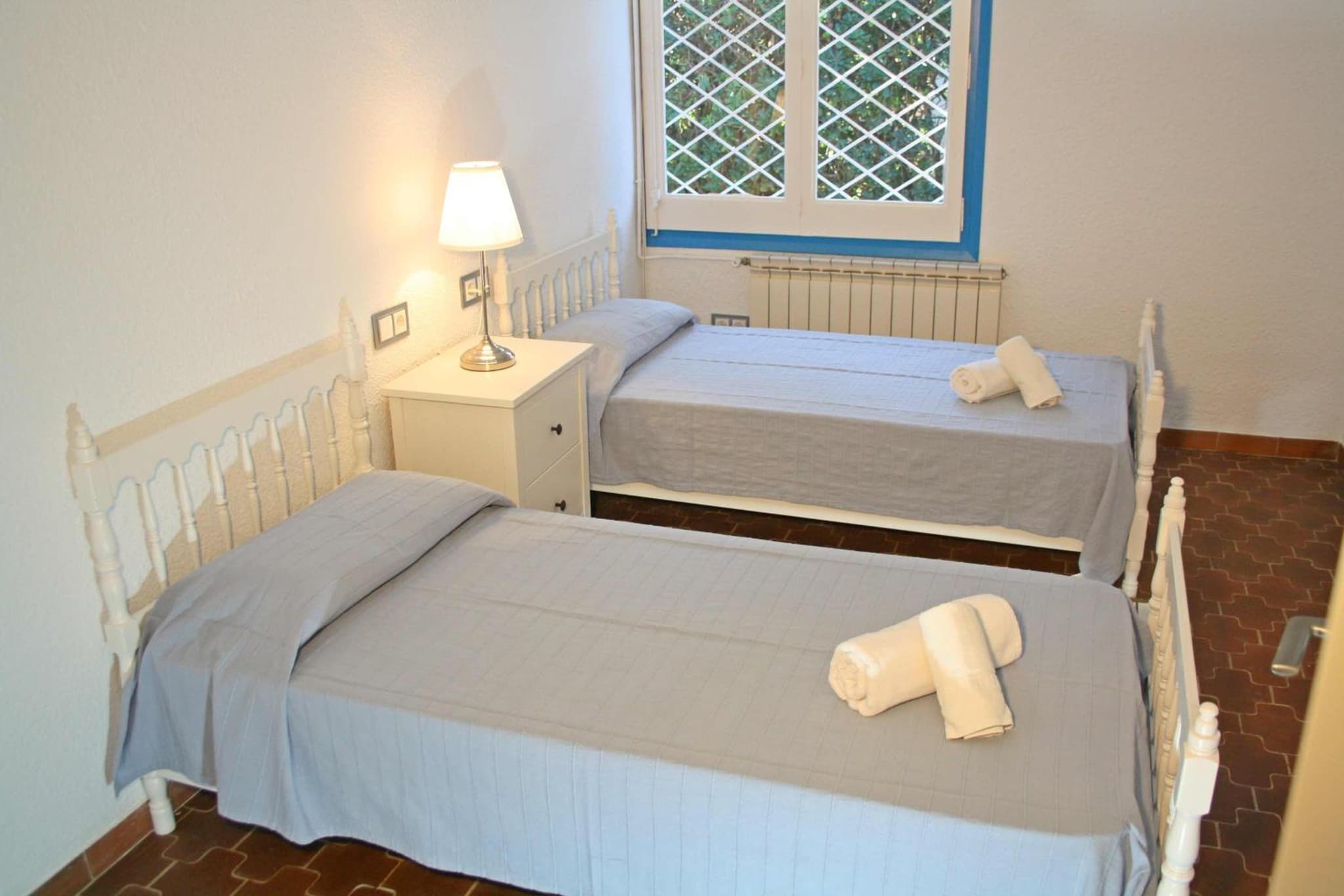 Superb Seafront Villa photo 6