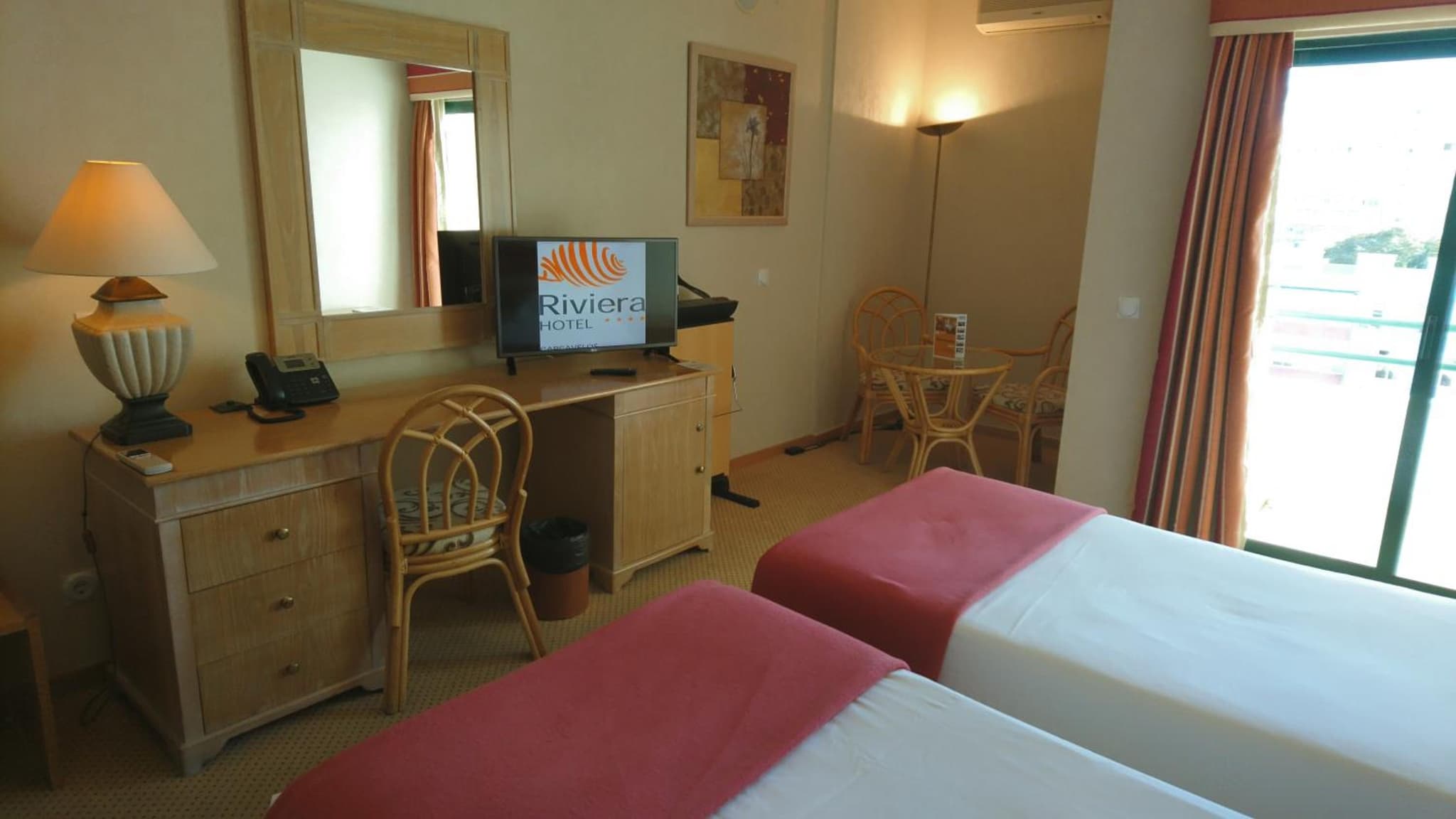 Riviera Hotel photo 2