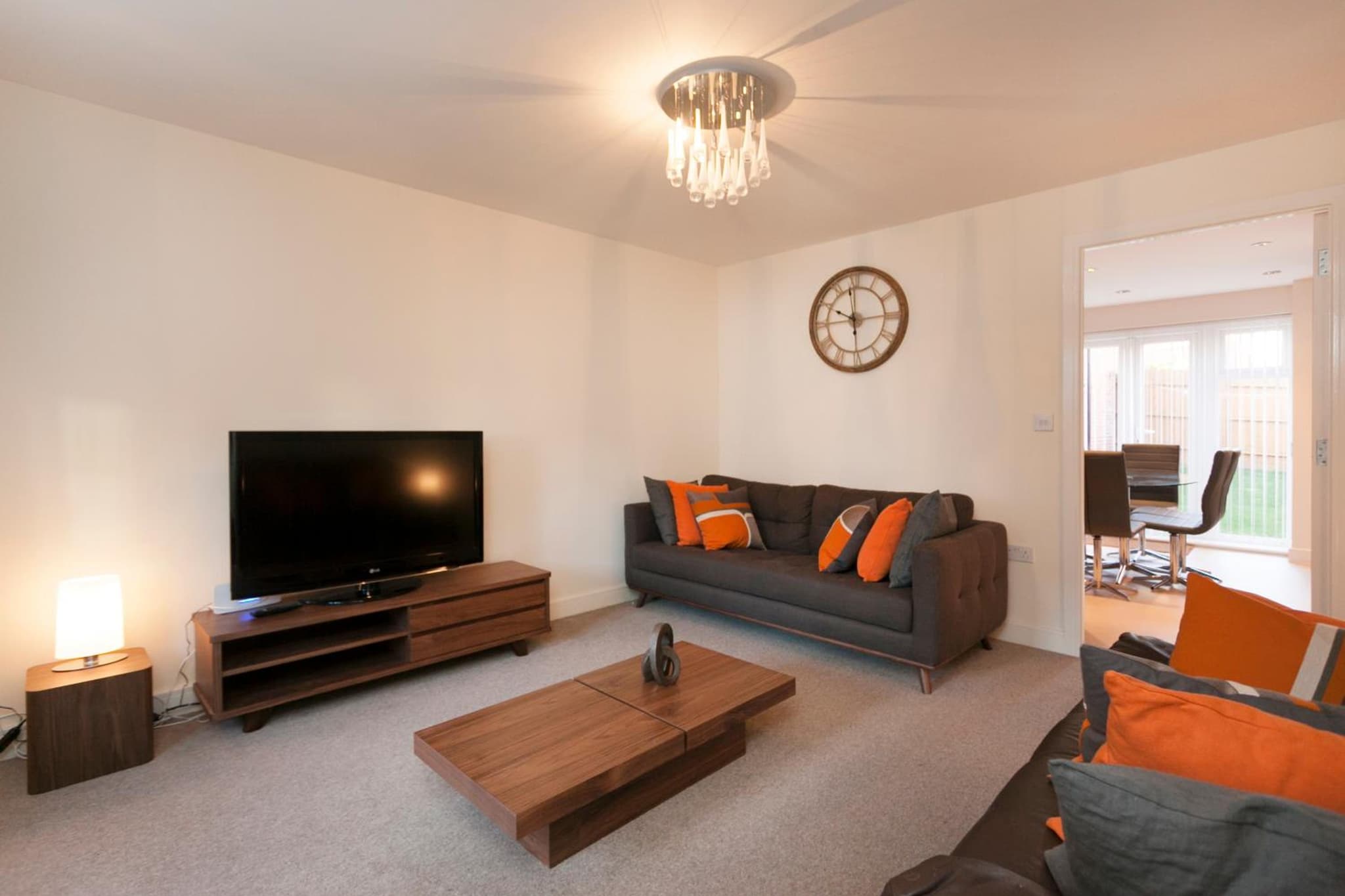 DBS Serviced Apartments - The Townhouse photo 3