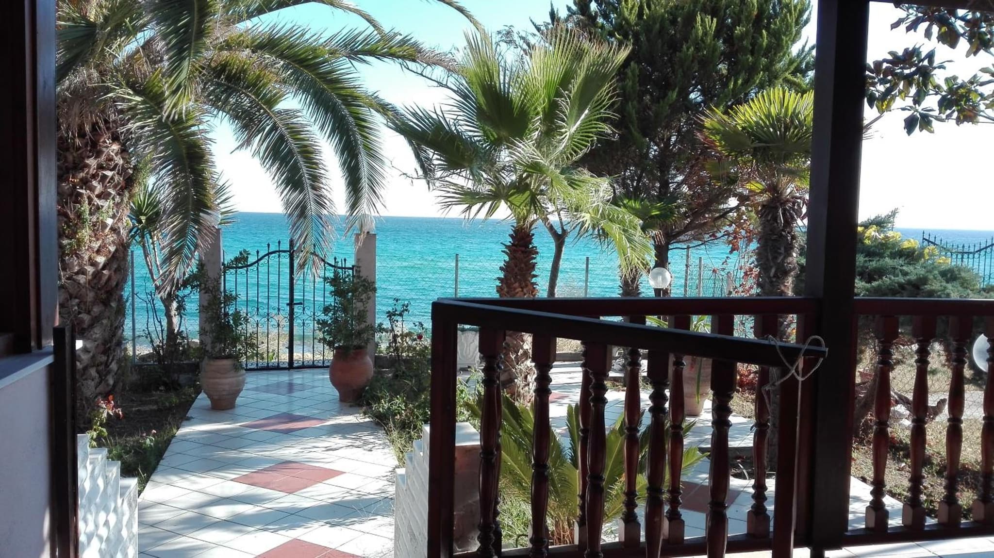 Holiday Home Sea Front photo 9