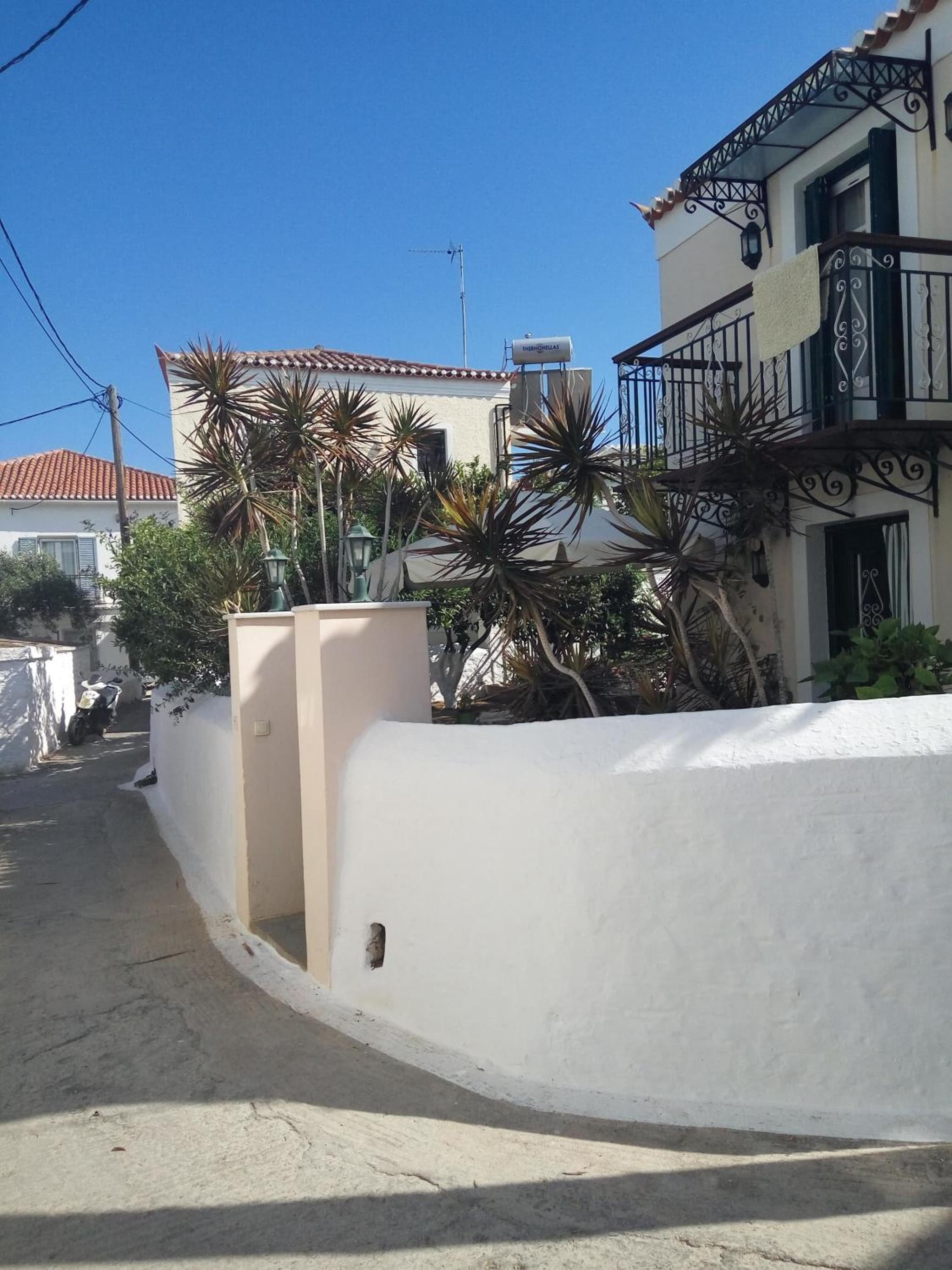 Toula's House photo 7