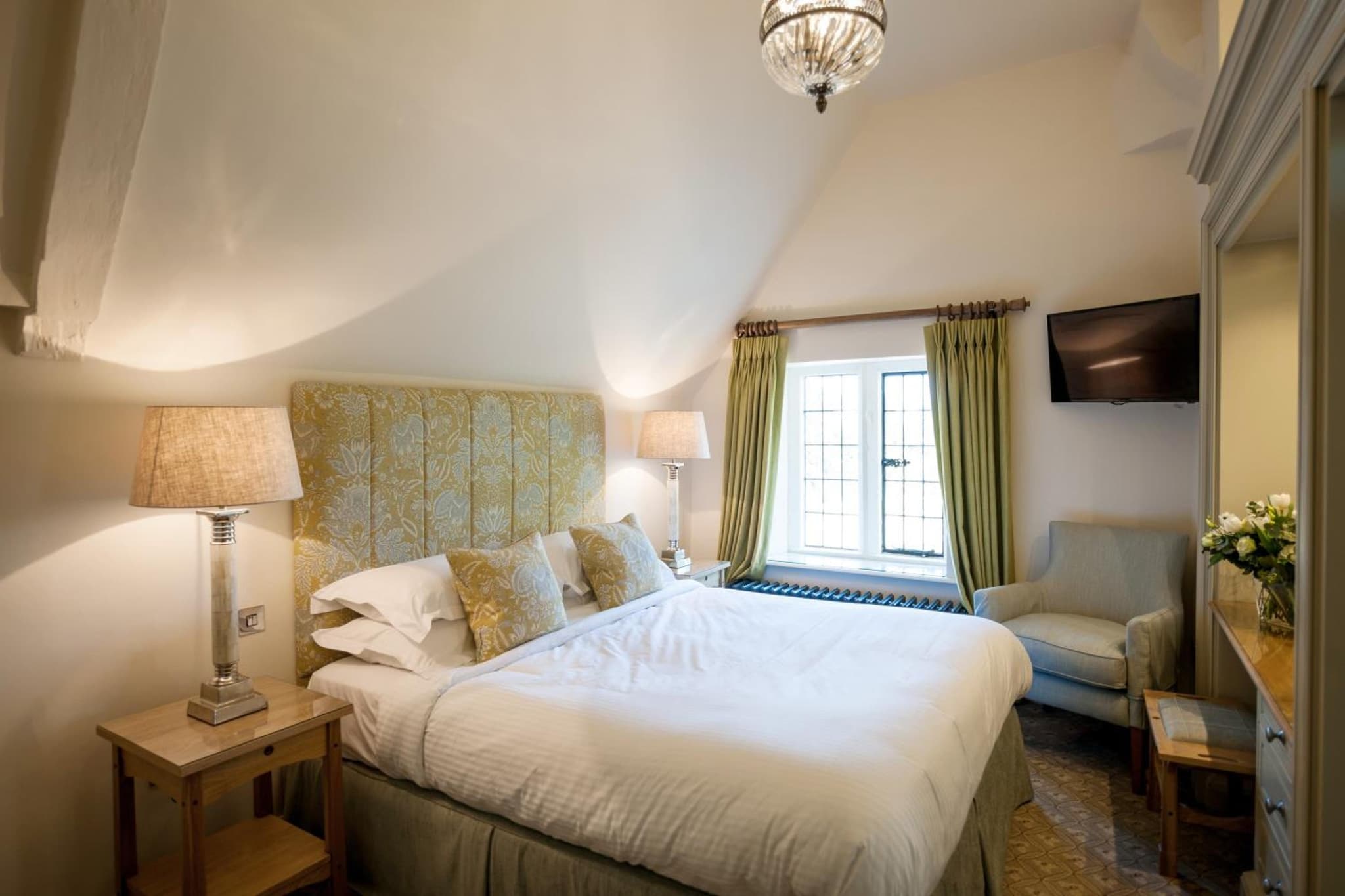Buckland Manor photo 2