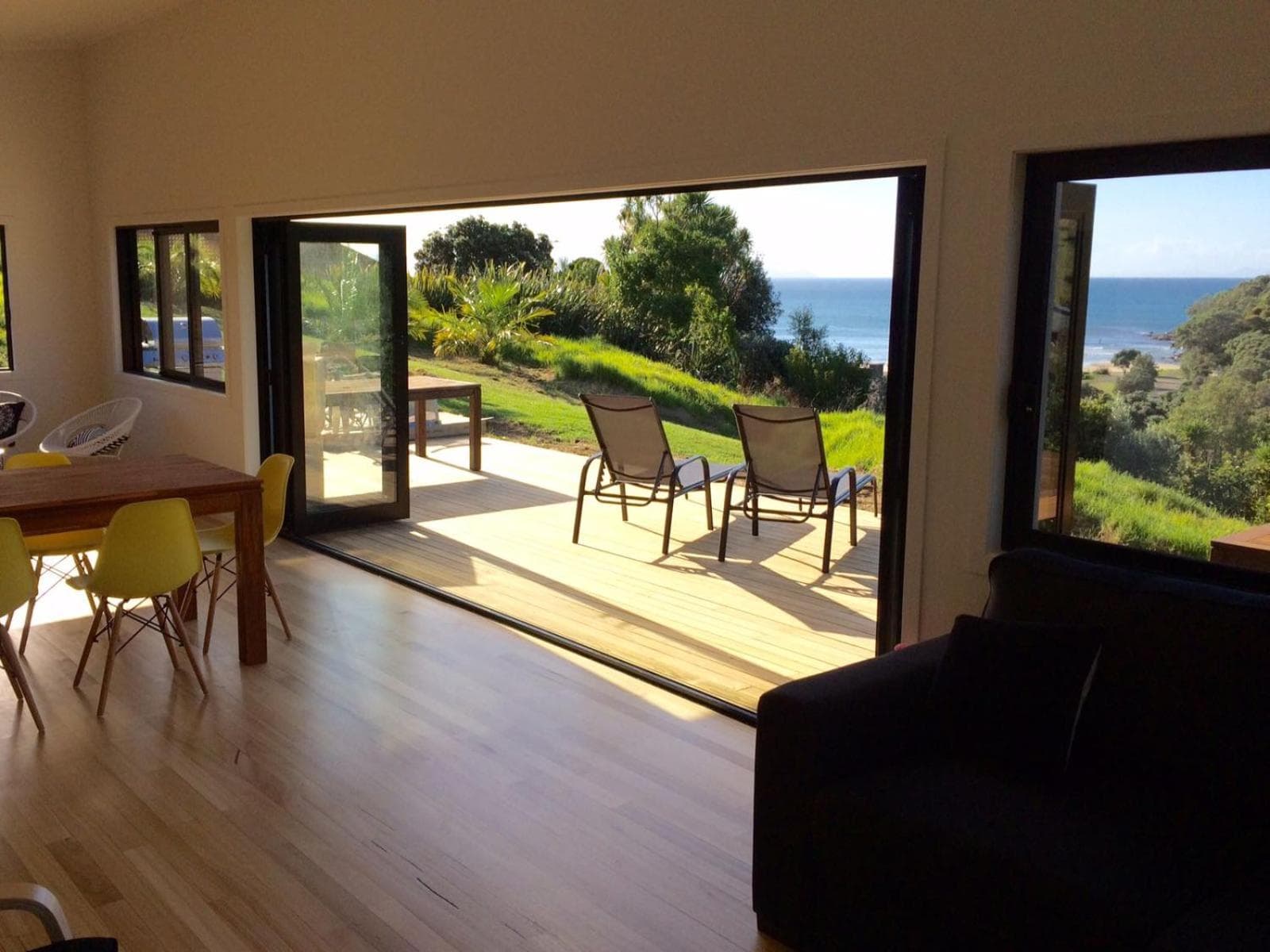Ocean Cliff Court photo 3