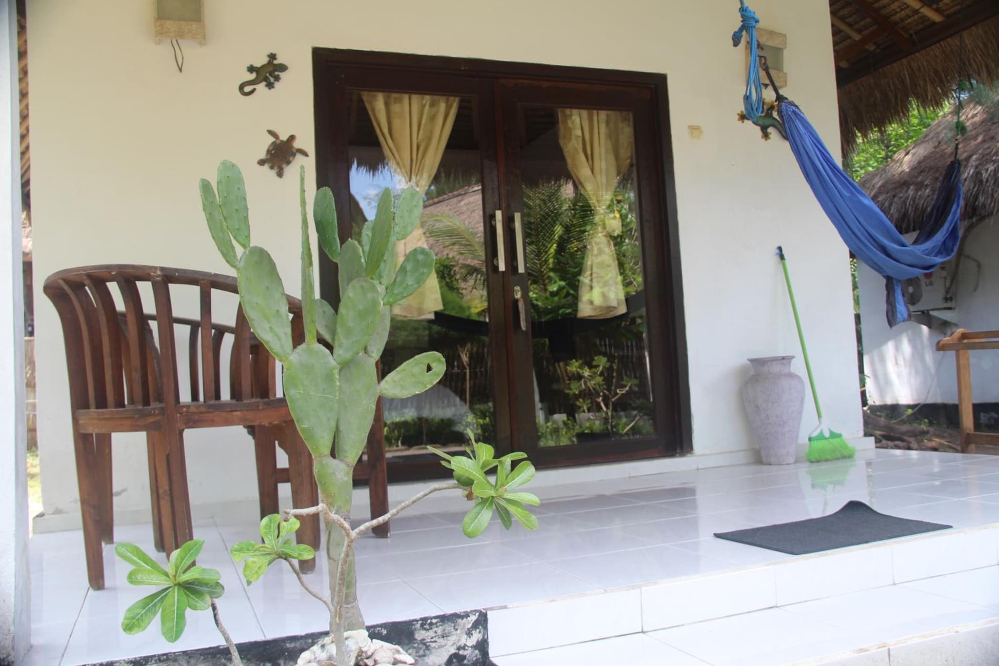 Star Bar and Bungalows photo 4
