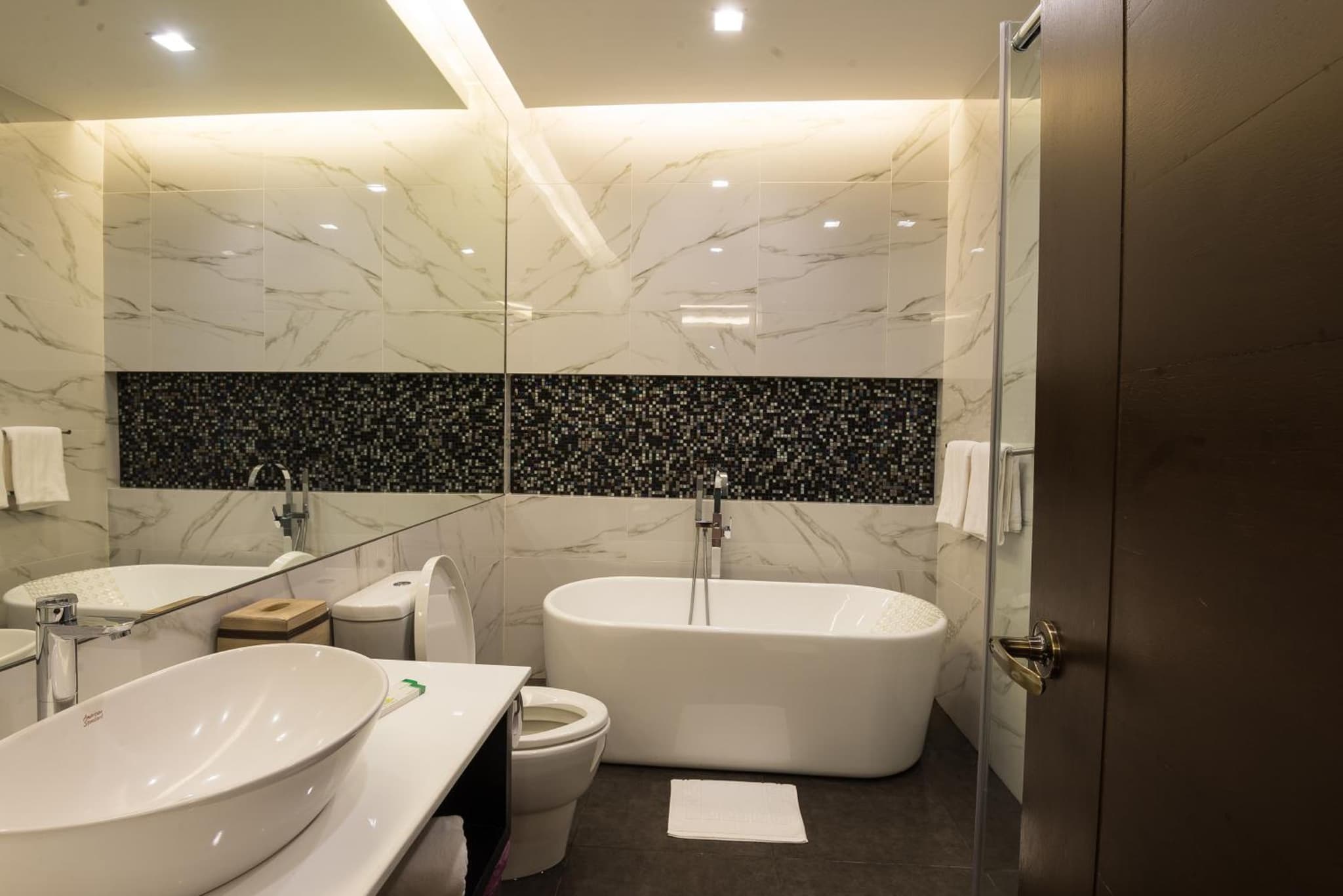 Lenox Hotel photo 2