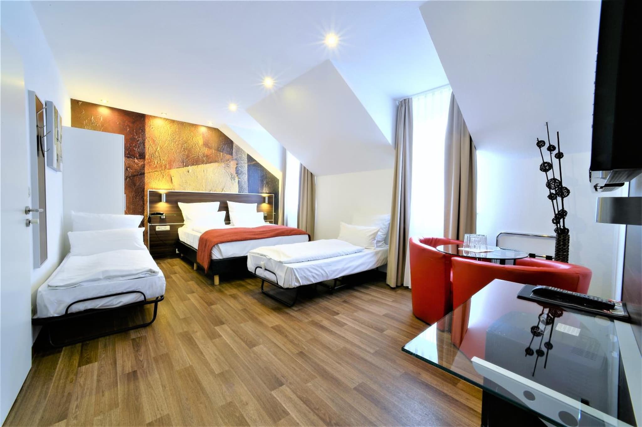 Ascot Hotel photo 4