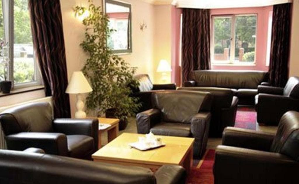 Parkside International Hotel photo 3