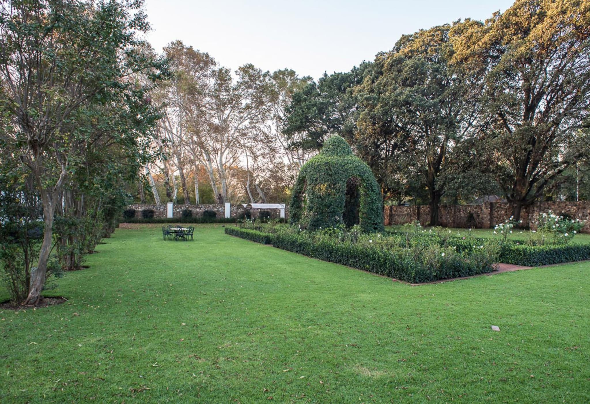 River Meadow Manor photo 8