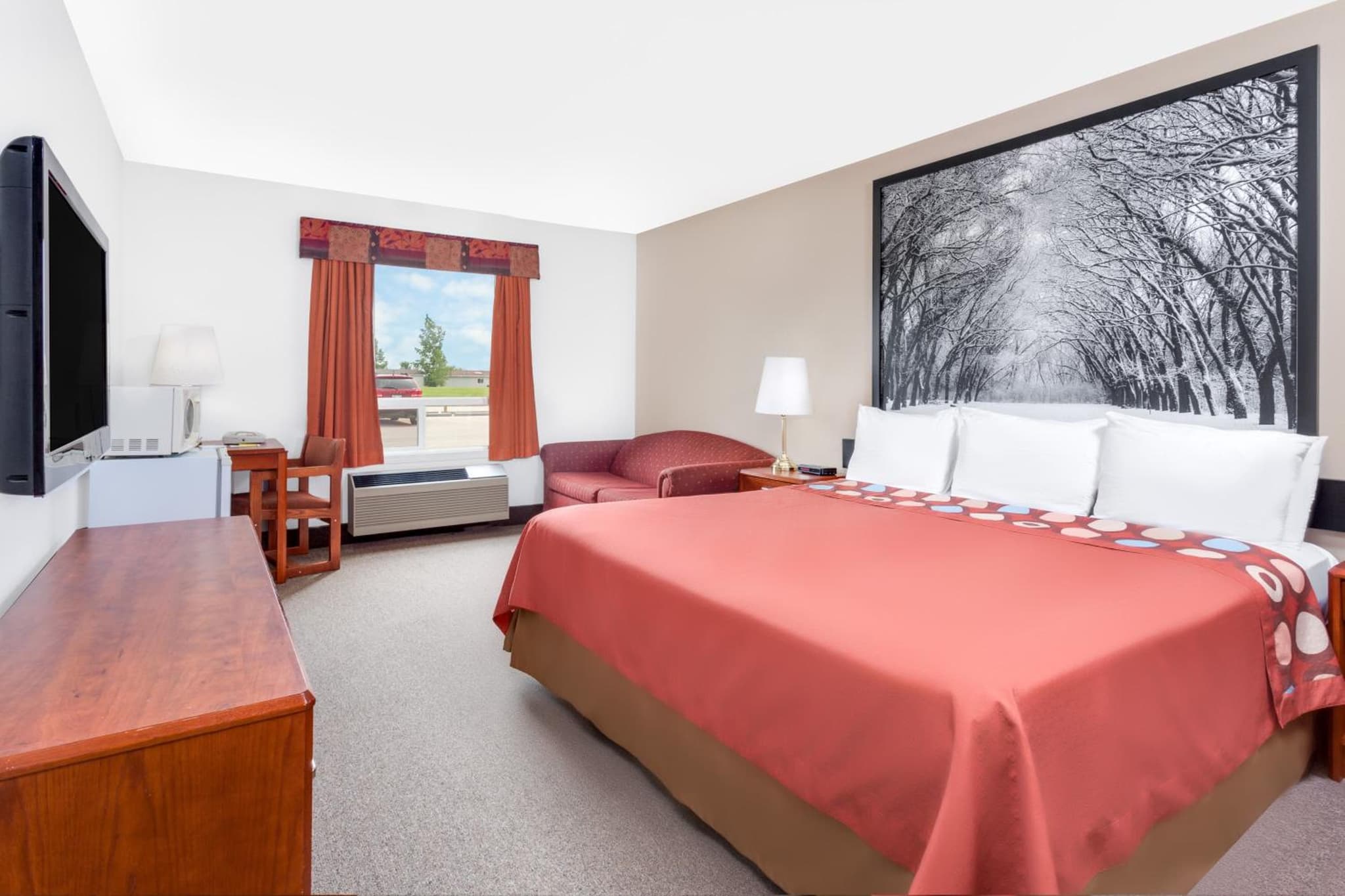Super 8 by Wyndham Morden photo 2