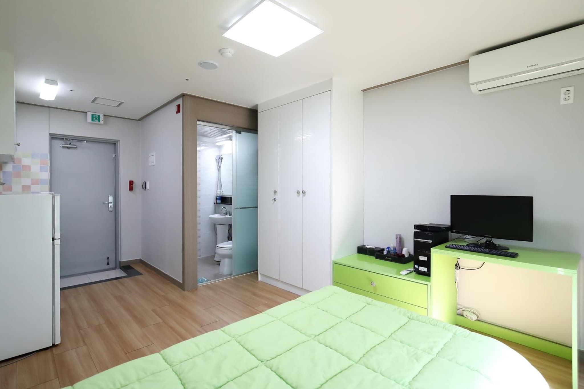 SB House photo 2