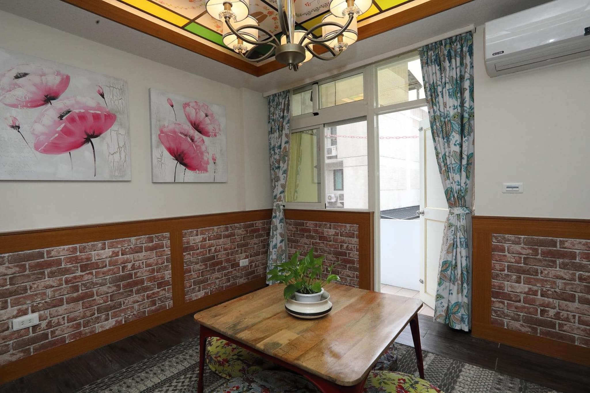 First Place B&B (Hualien Railway Station) photo 5