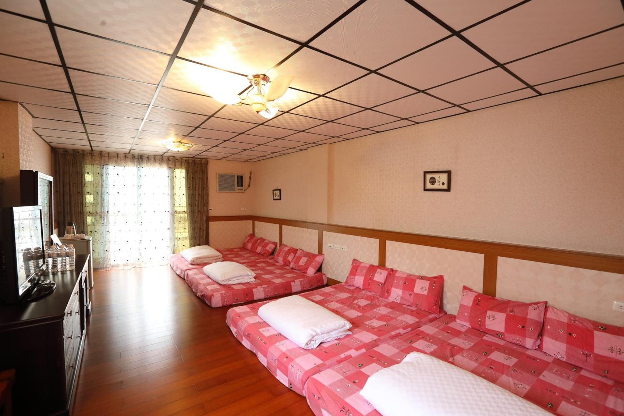 First Place B&B (Hualien Railway Station) photo 8