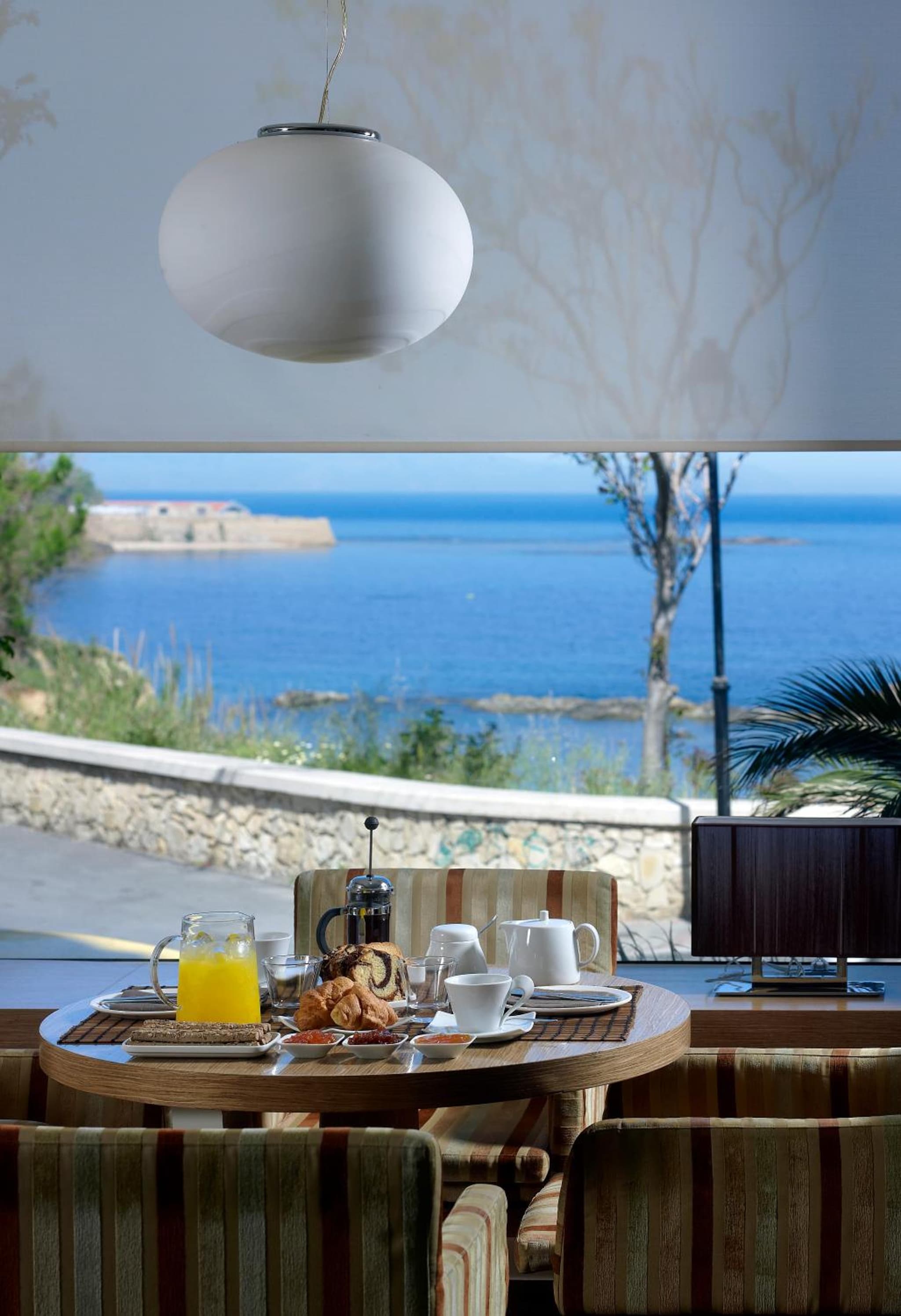 Irida Hotel photo 2
