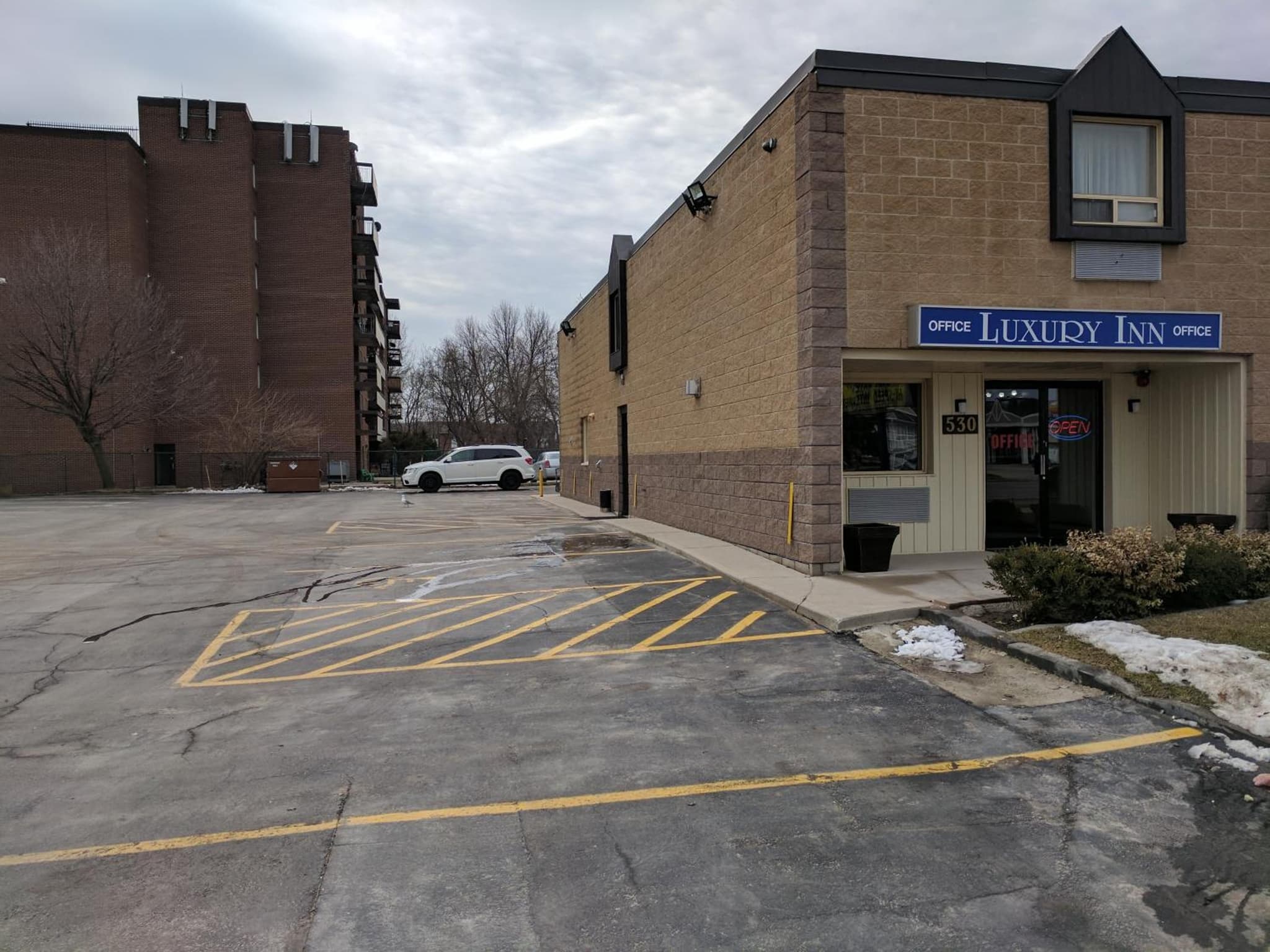 Luxury Inn photo 8