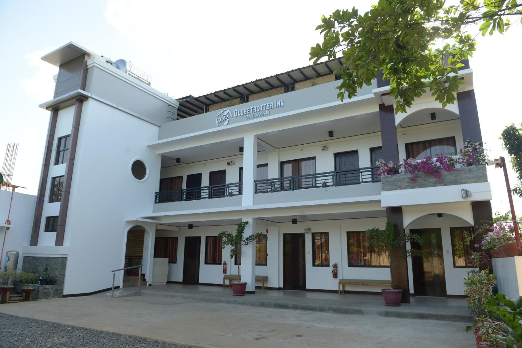 Globetrotter Inn - Palawan Inc.