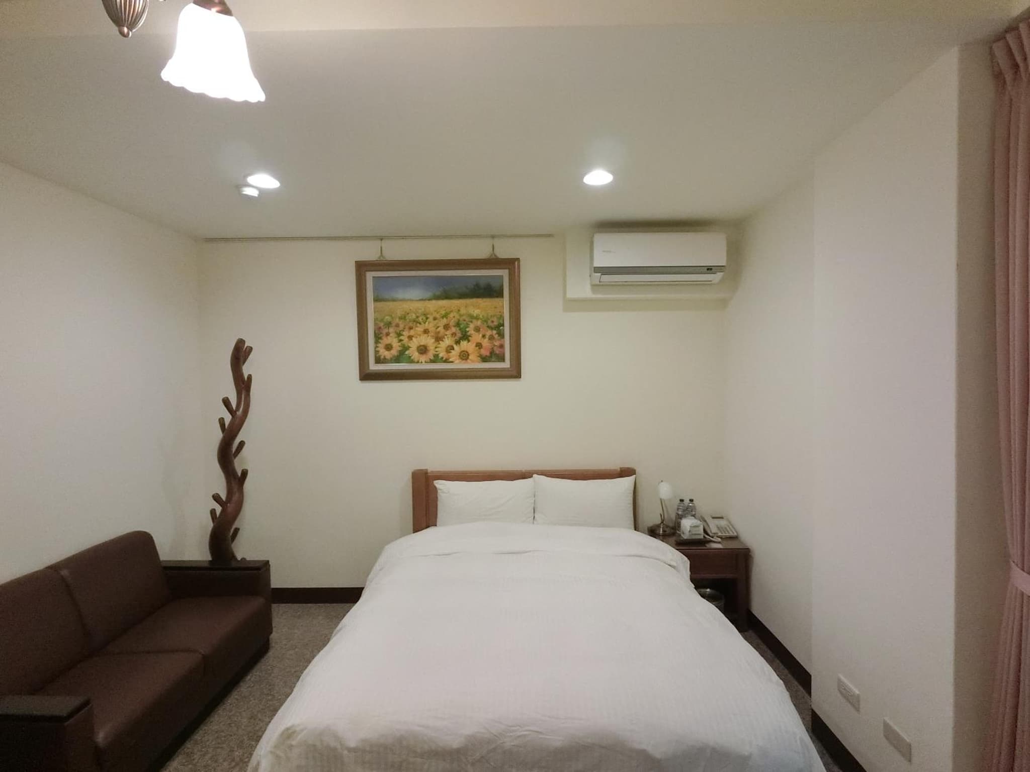 Long Zhi Yue Hotel photo 8