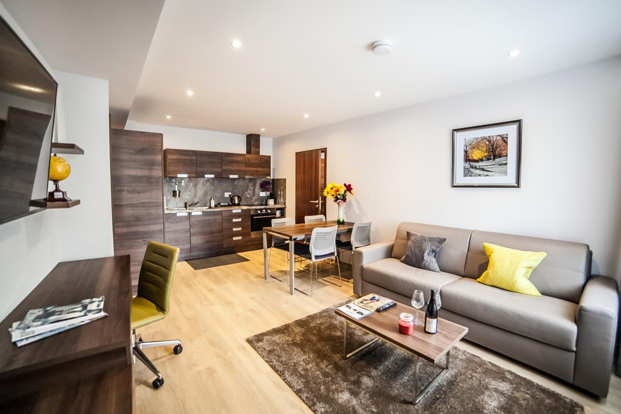 Hampton Suites Serviced Apartments photo 4
