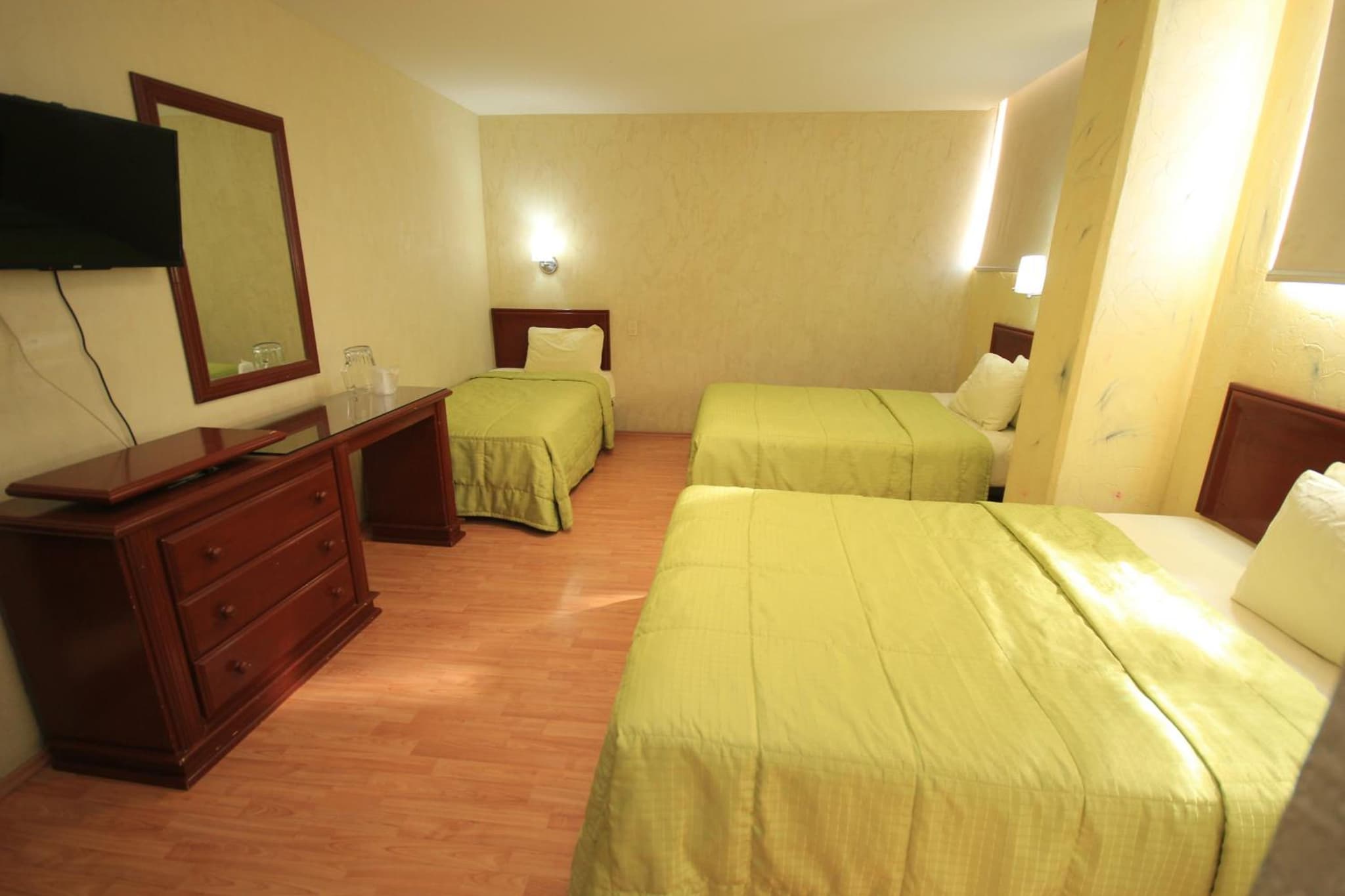 Hotel Enterprise Inn Plaza photo 8