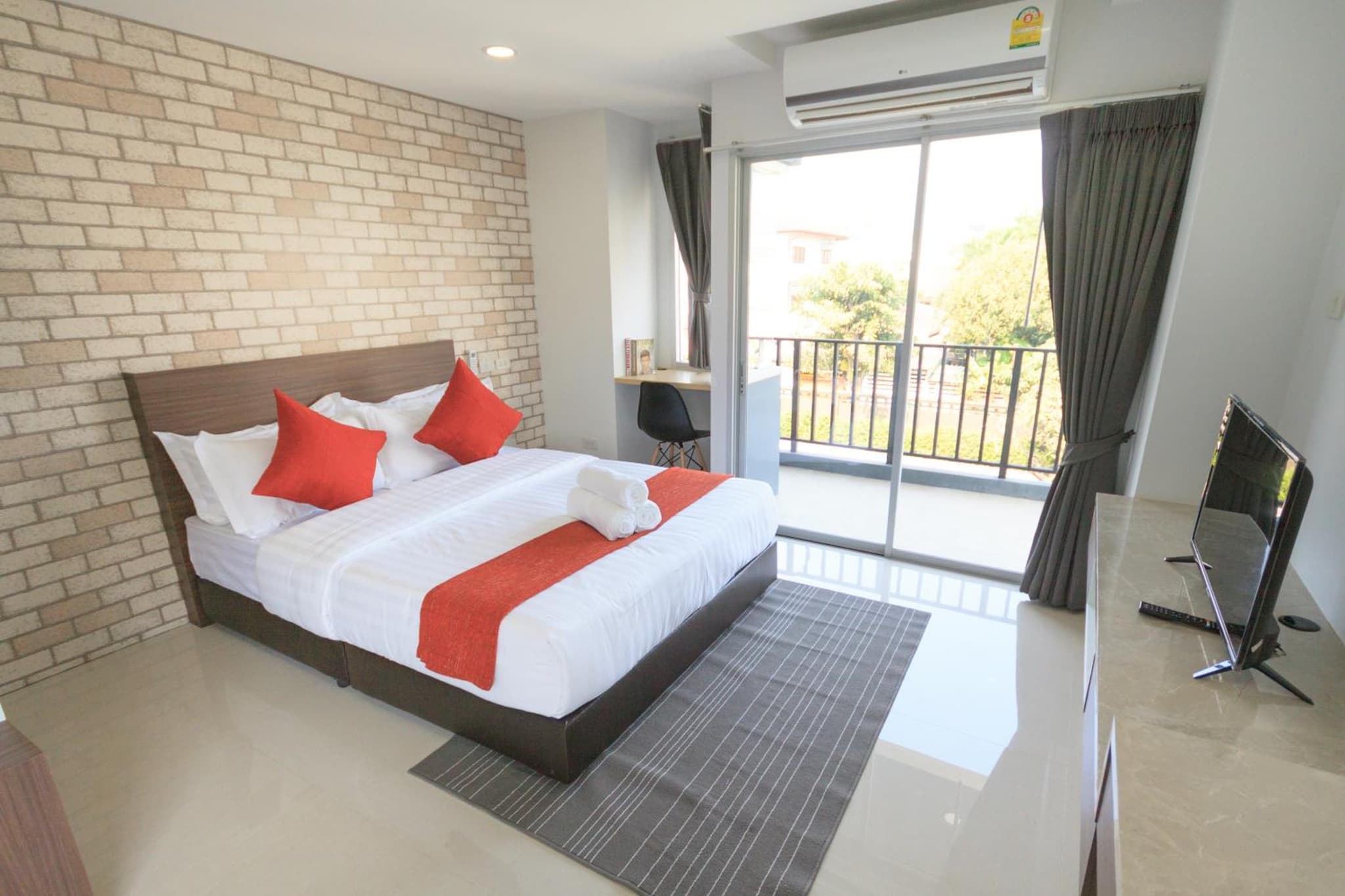 Q Space Residence photo 3