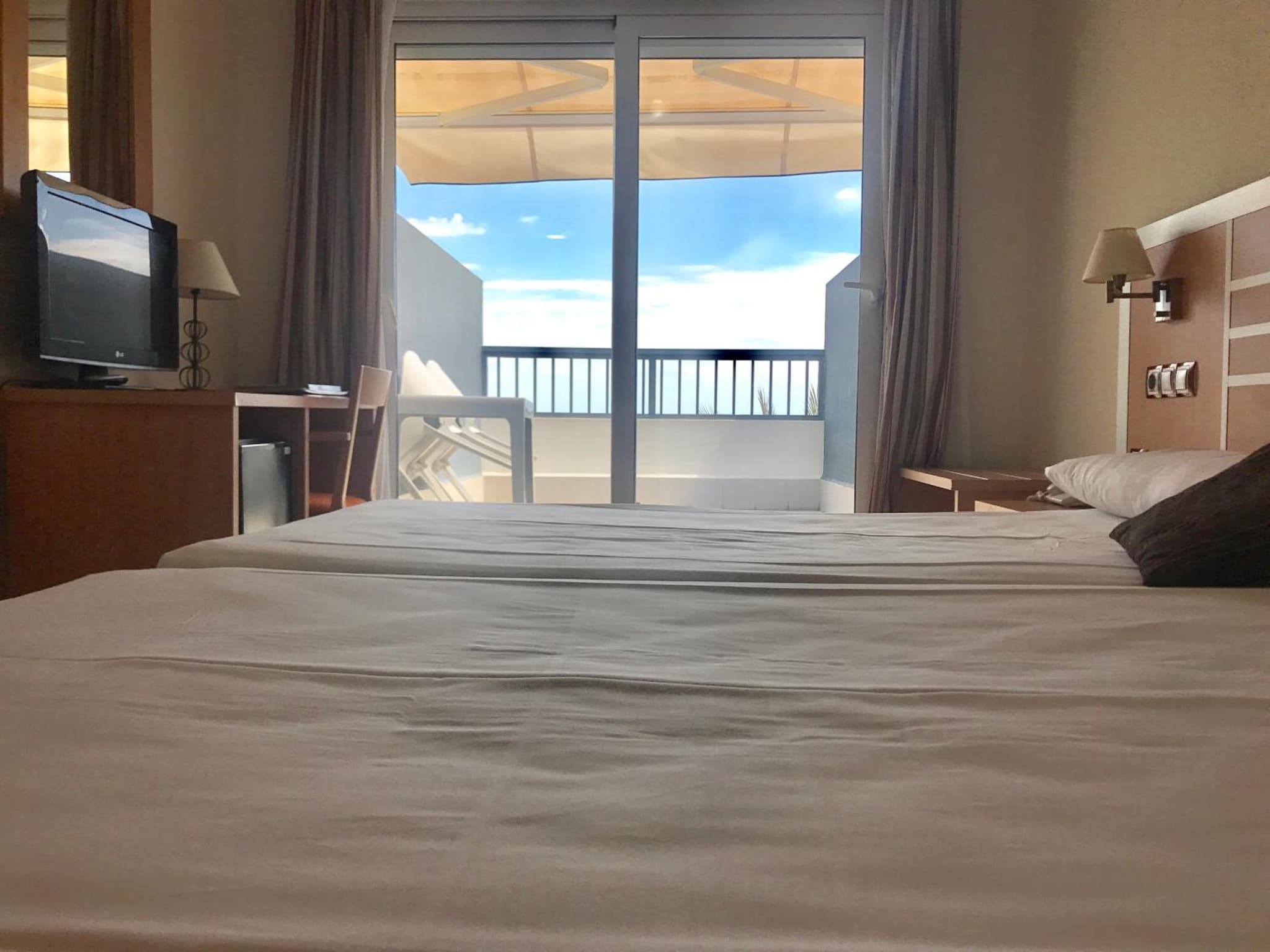 Hotel La Familia photo 2
