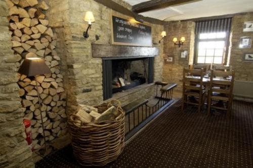 The Bird In Hand Inn, Witney photo 9