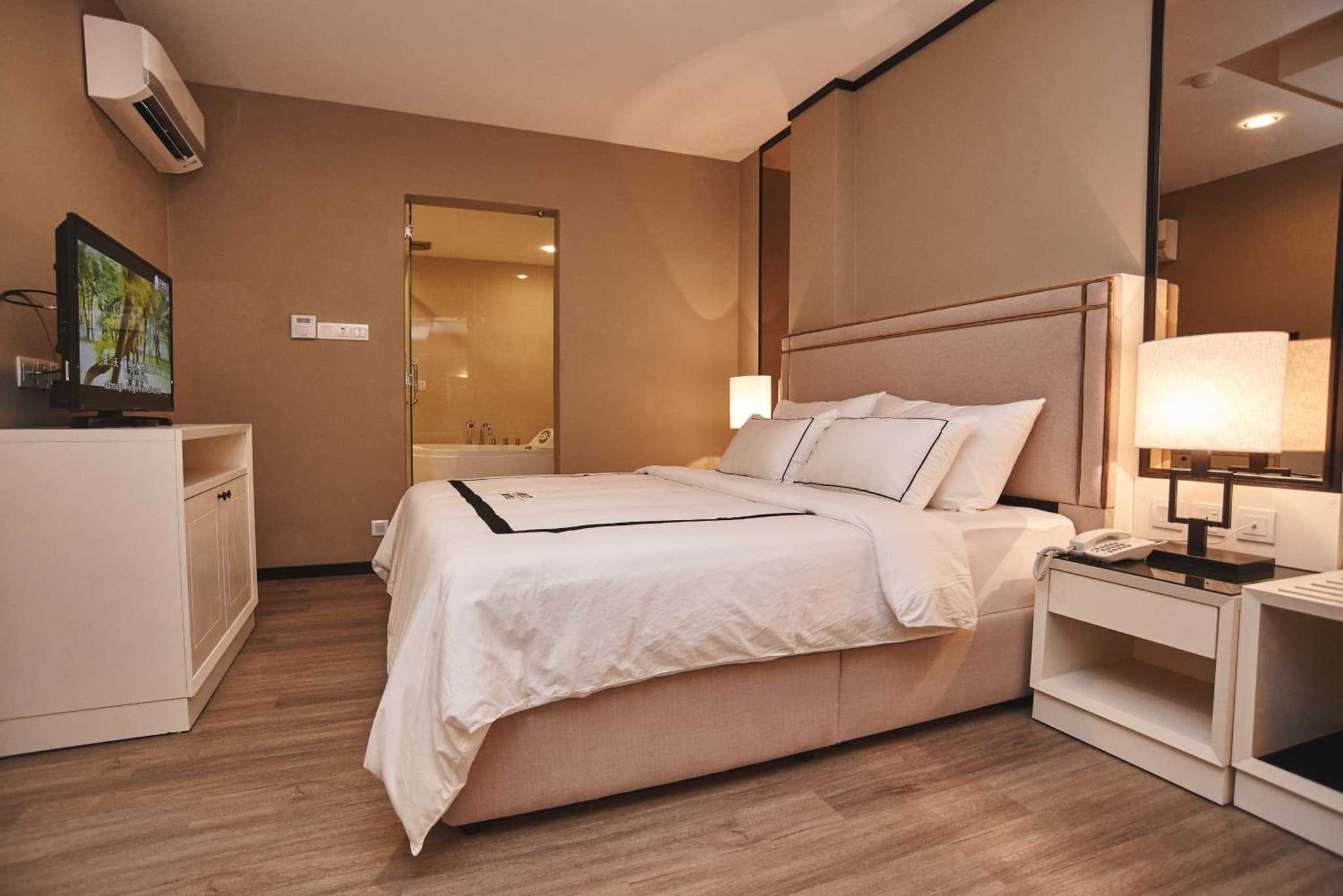 Corsica Hotel photo 7